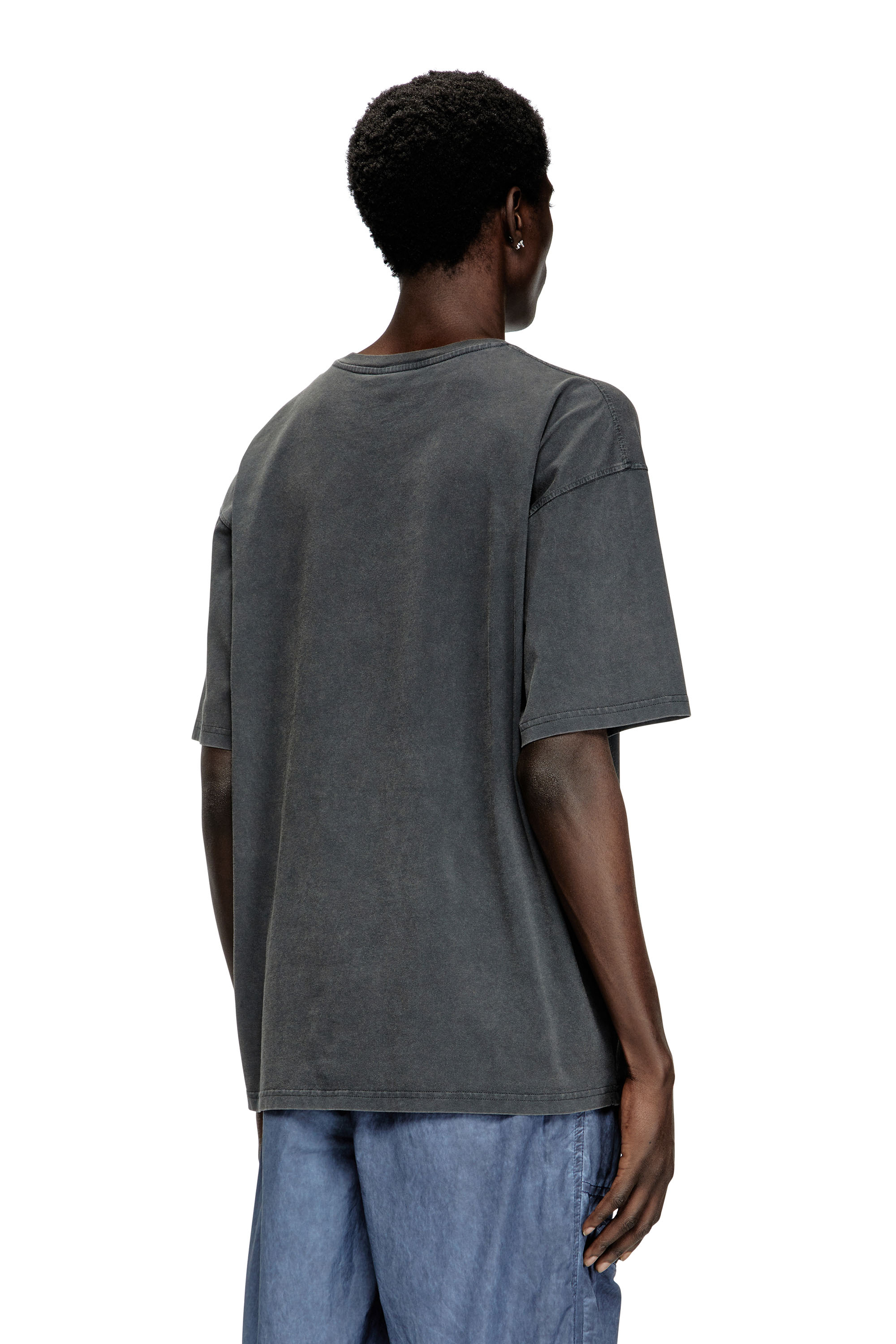 Diesel - T-BOXT-R21, Male's Tシャツ in ブラック - 4