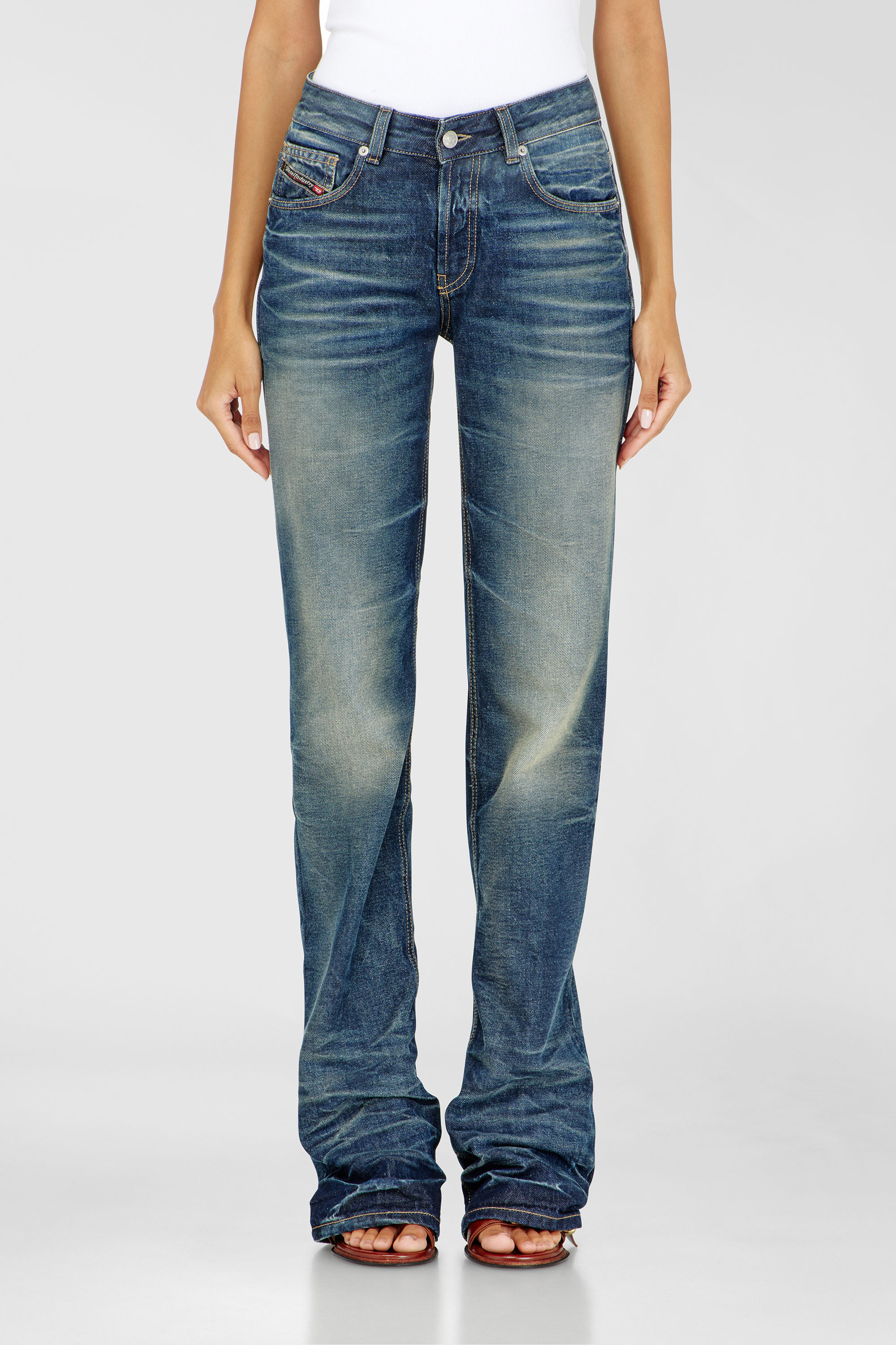 Diesel - Female's Regular Jeans D-Heel 0DBFC, ミディアムブルー - 4