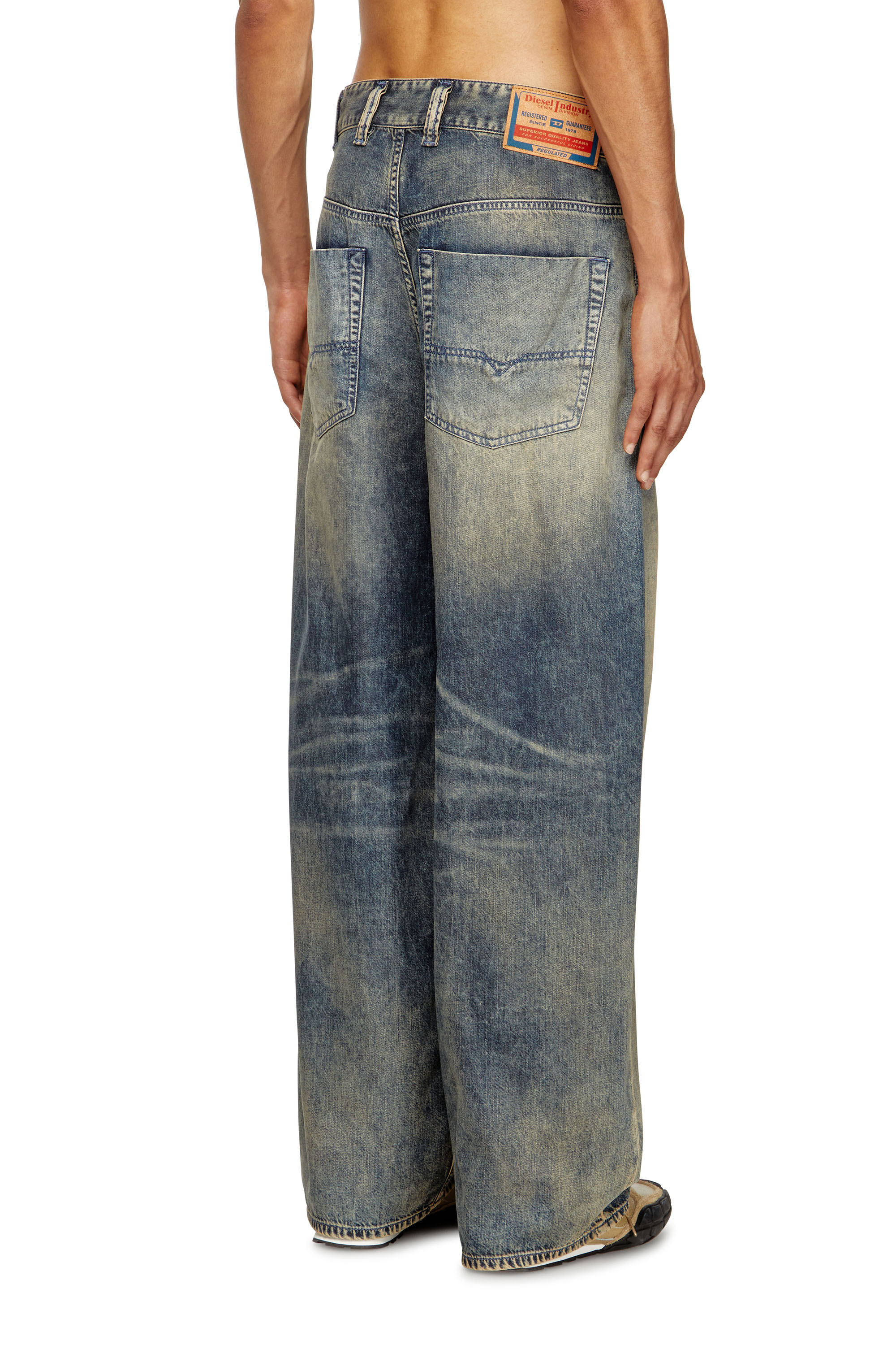 Diesel - Male's Relaxed Jeans 1997 D-Enim-M 0CEBB, ミディアムブルー - 4