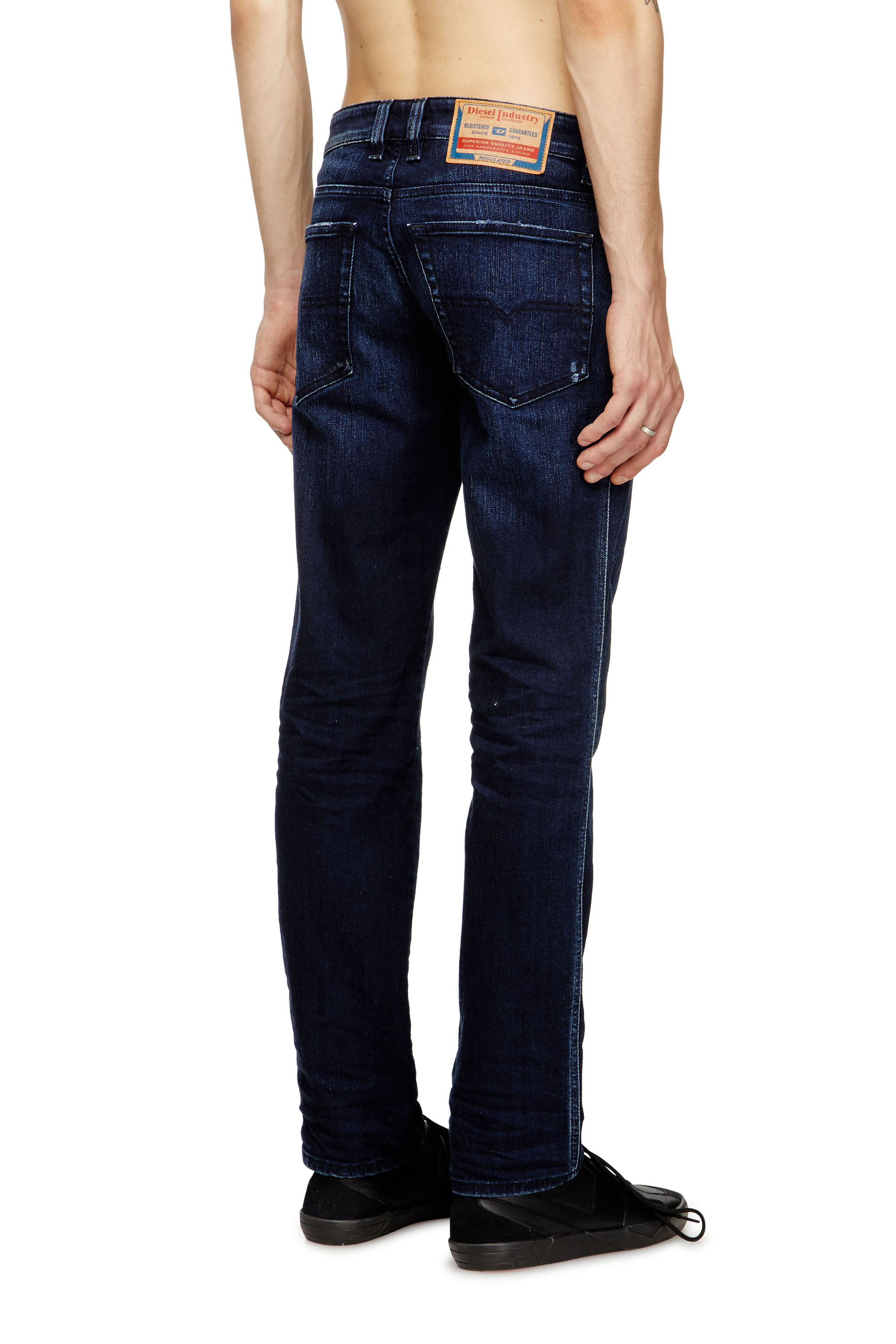 Diesel - Male's Slim Jeans 1993 D-Vyl 09M76, ダークブルー - 4