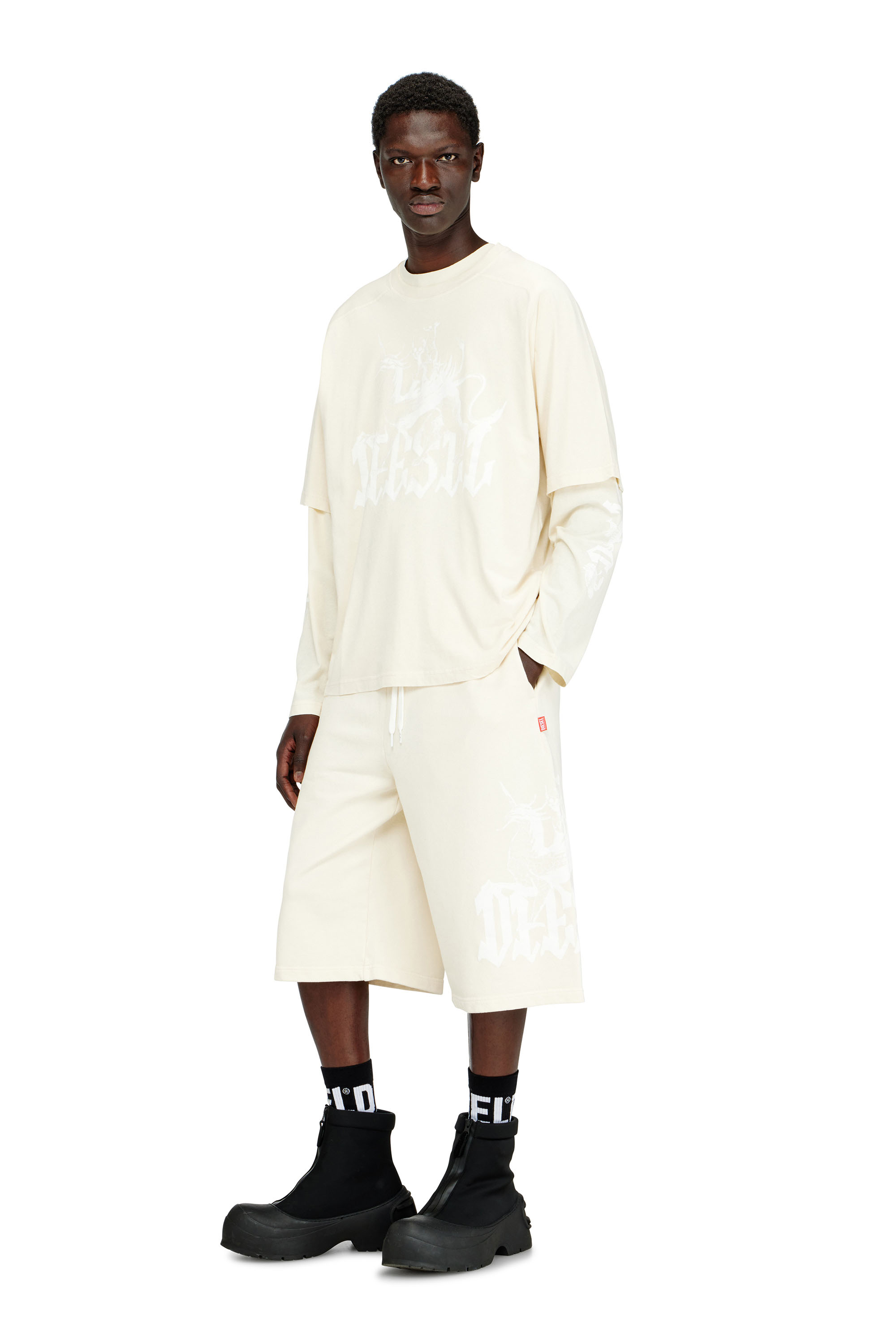 Diesel - P-FROM, Male's Treated longline sweat shorts with print in ホワイト - 1