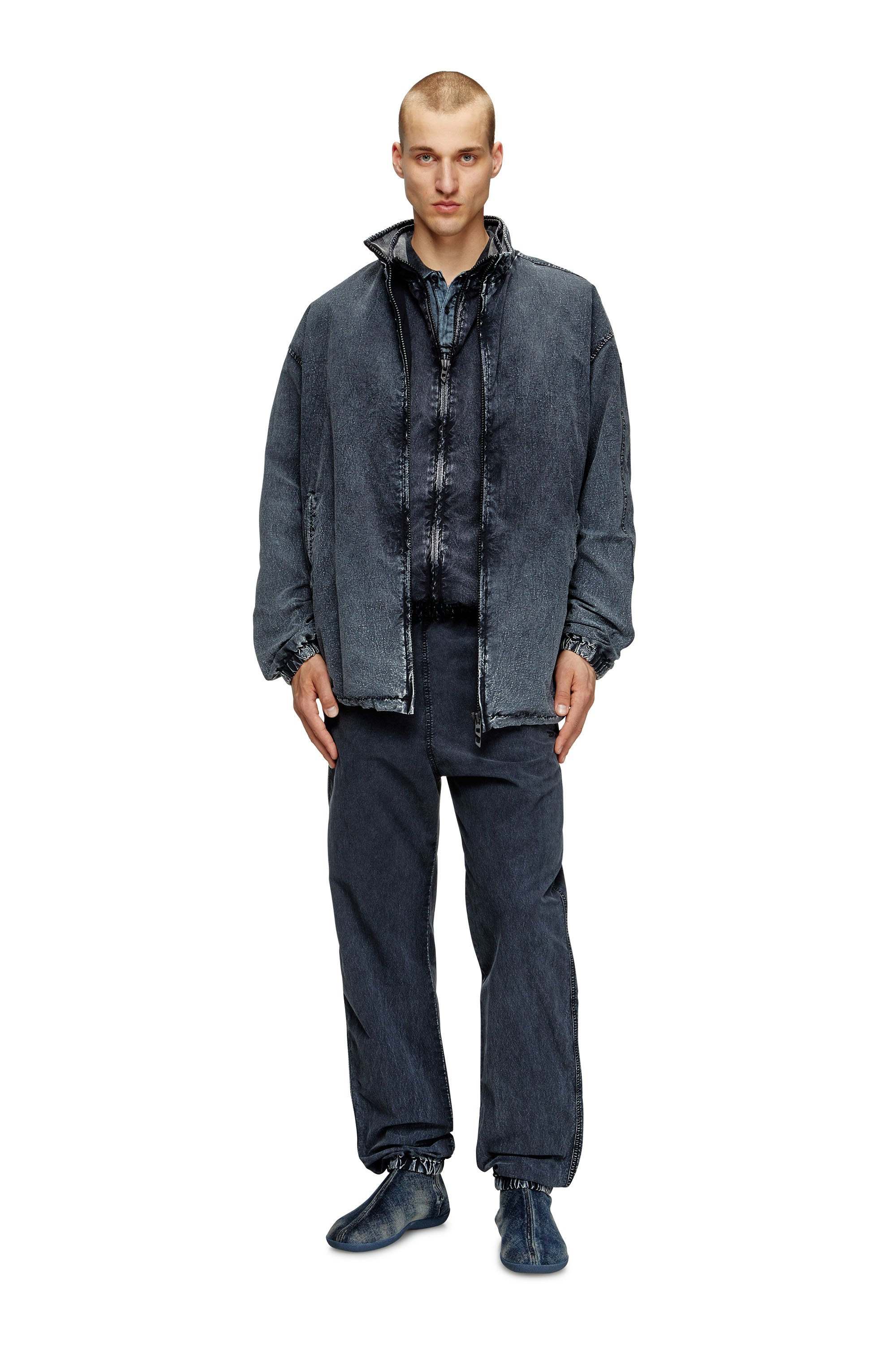Diesel - P-WILSON, Male's Pants in recycled nylon taslan in ダークブルー - 2