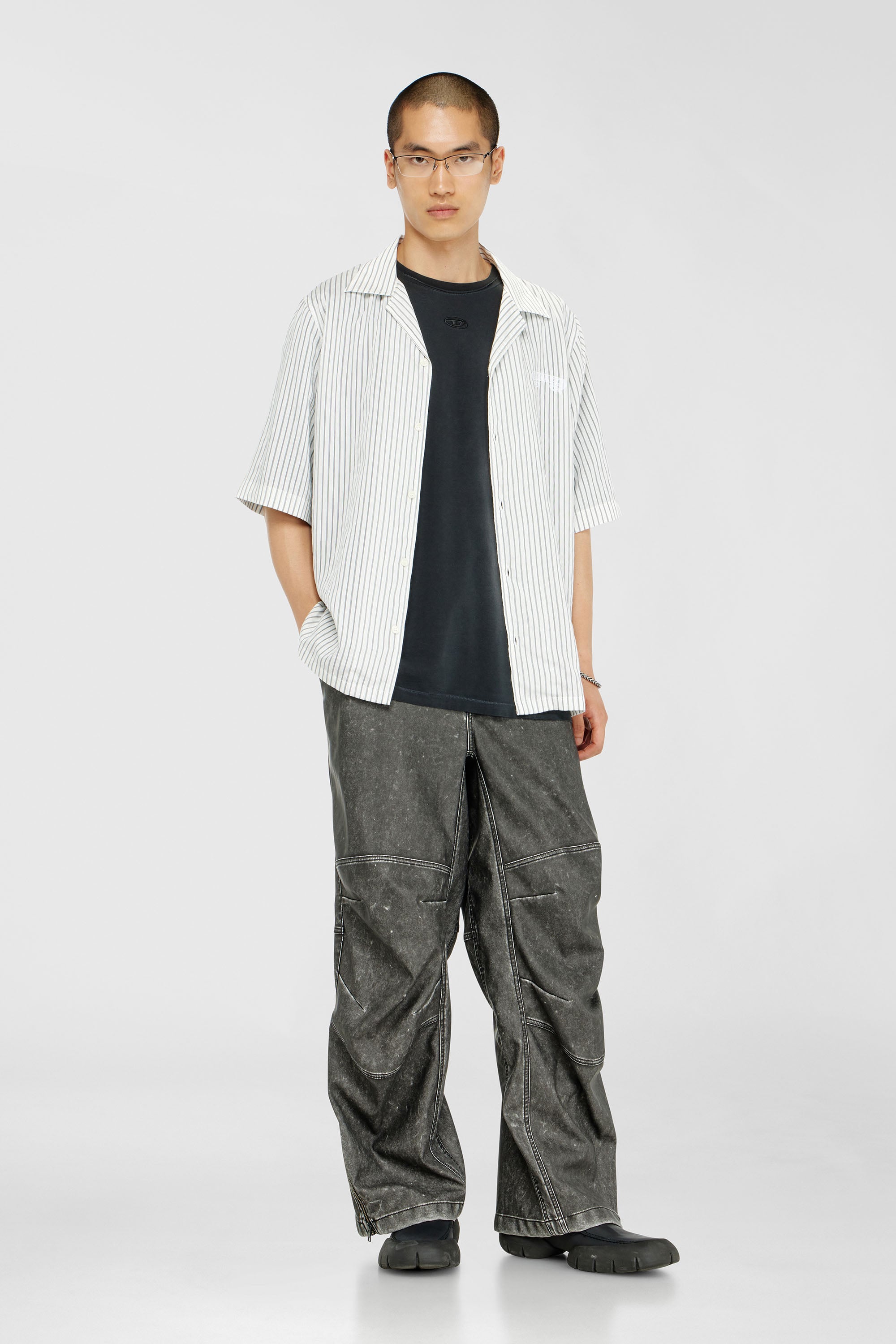 Diesel - T-POCK, Male's Tシャツ in ブラック - 2