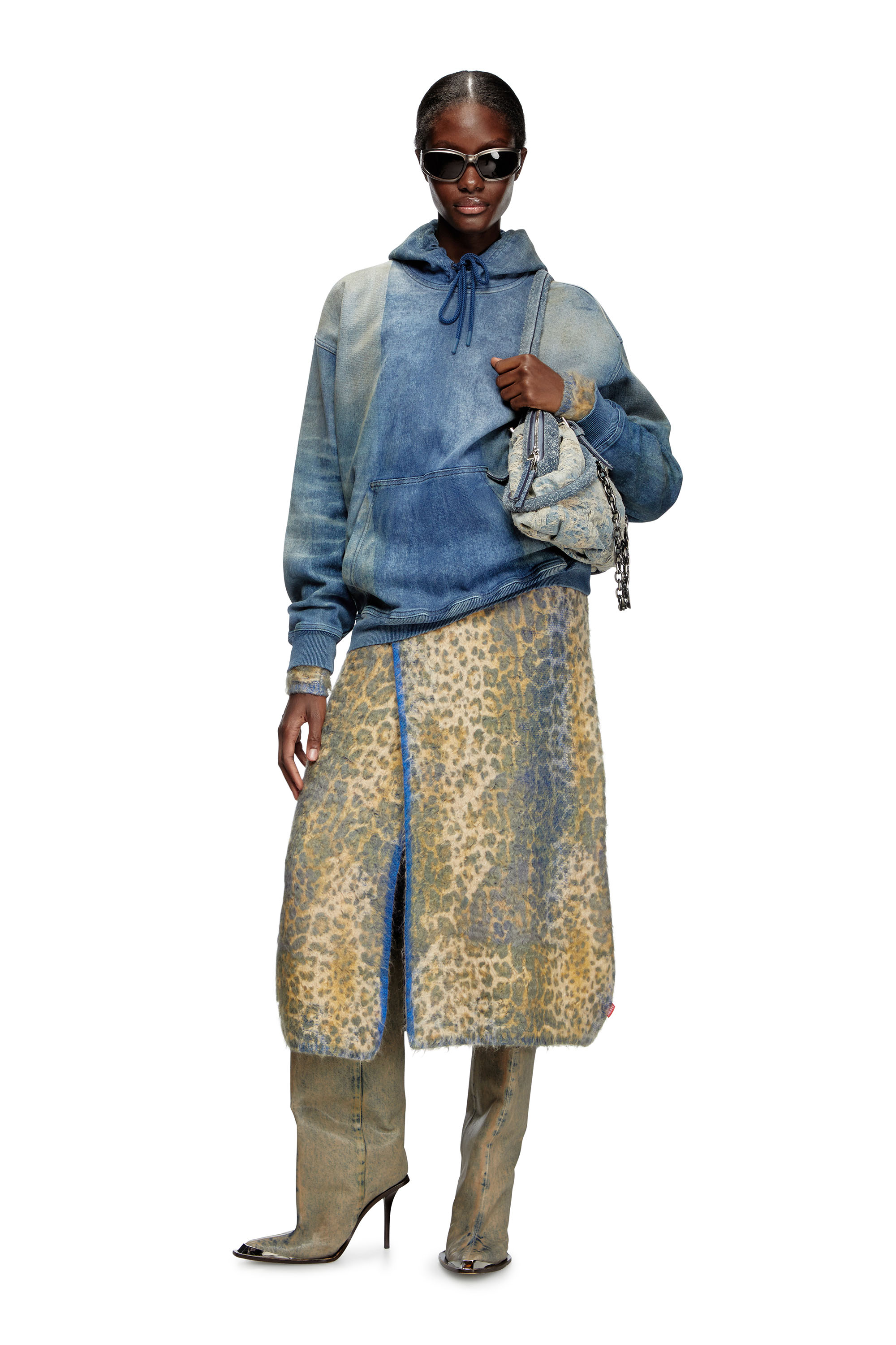 Diesel - D-UM-RIB-FSF TRACK, Unisex's Hoodie in Track Denim with solarised folds in ミディアムブルー - 7