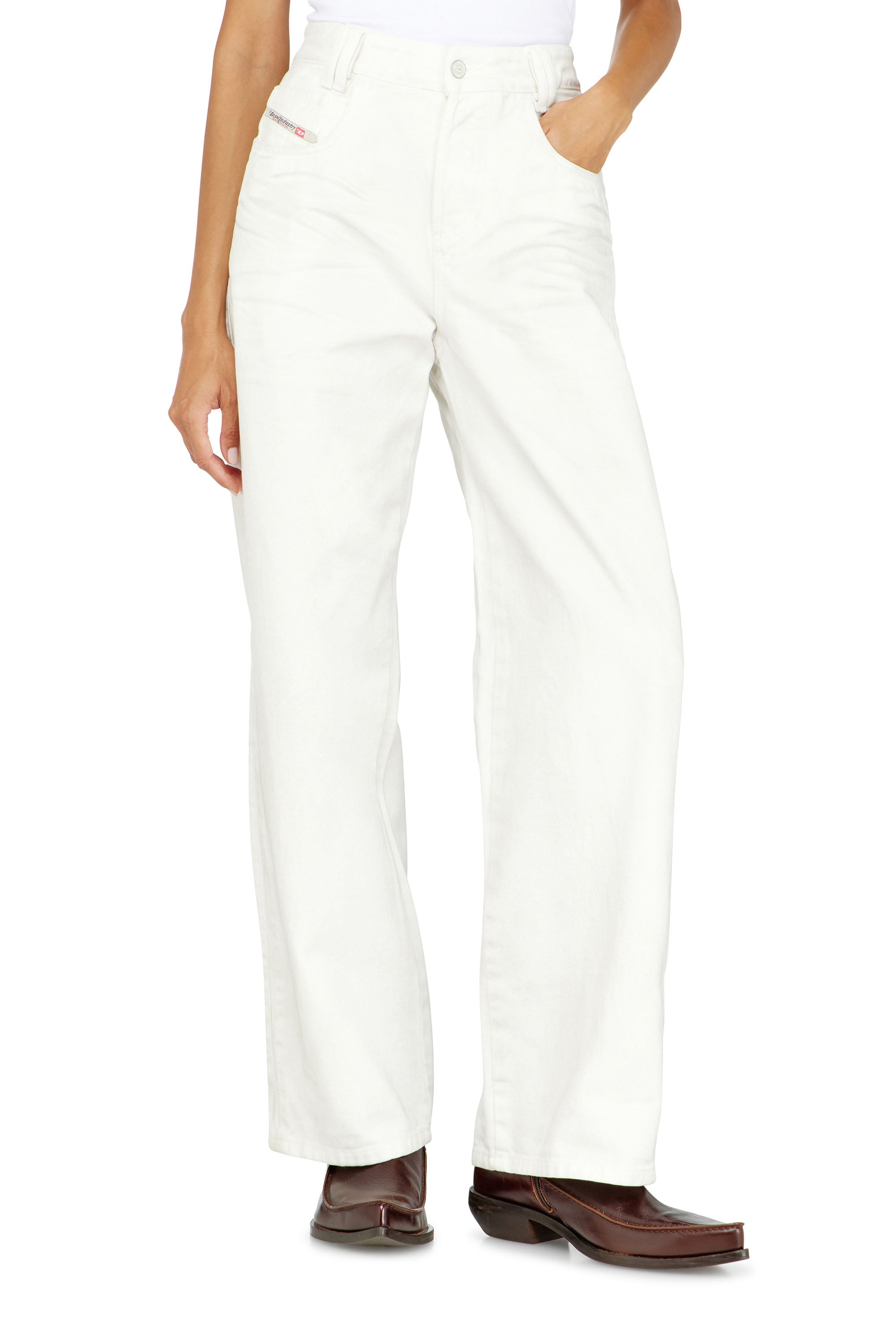 Diesel - Unisex's Relaxed Jeans 1982 D-Hakou 007GG, ホワイト - 2