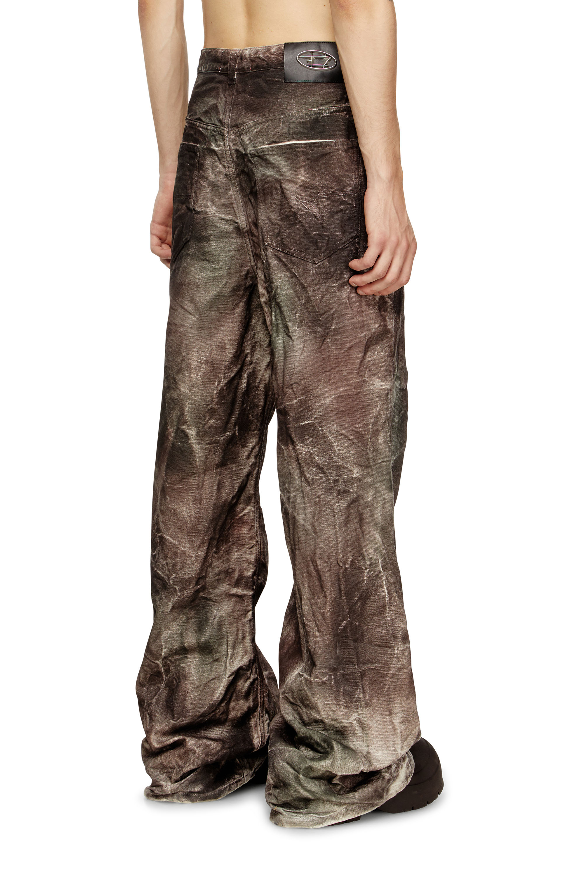 Diesel - P-THUG-PANT, Unisex's Pants in crinkled camo canvas in ブラウン/グリーン - 4