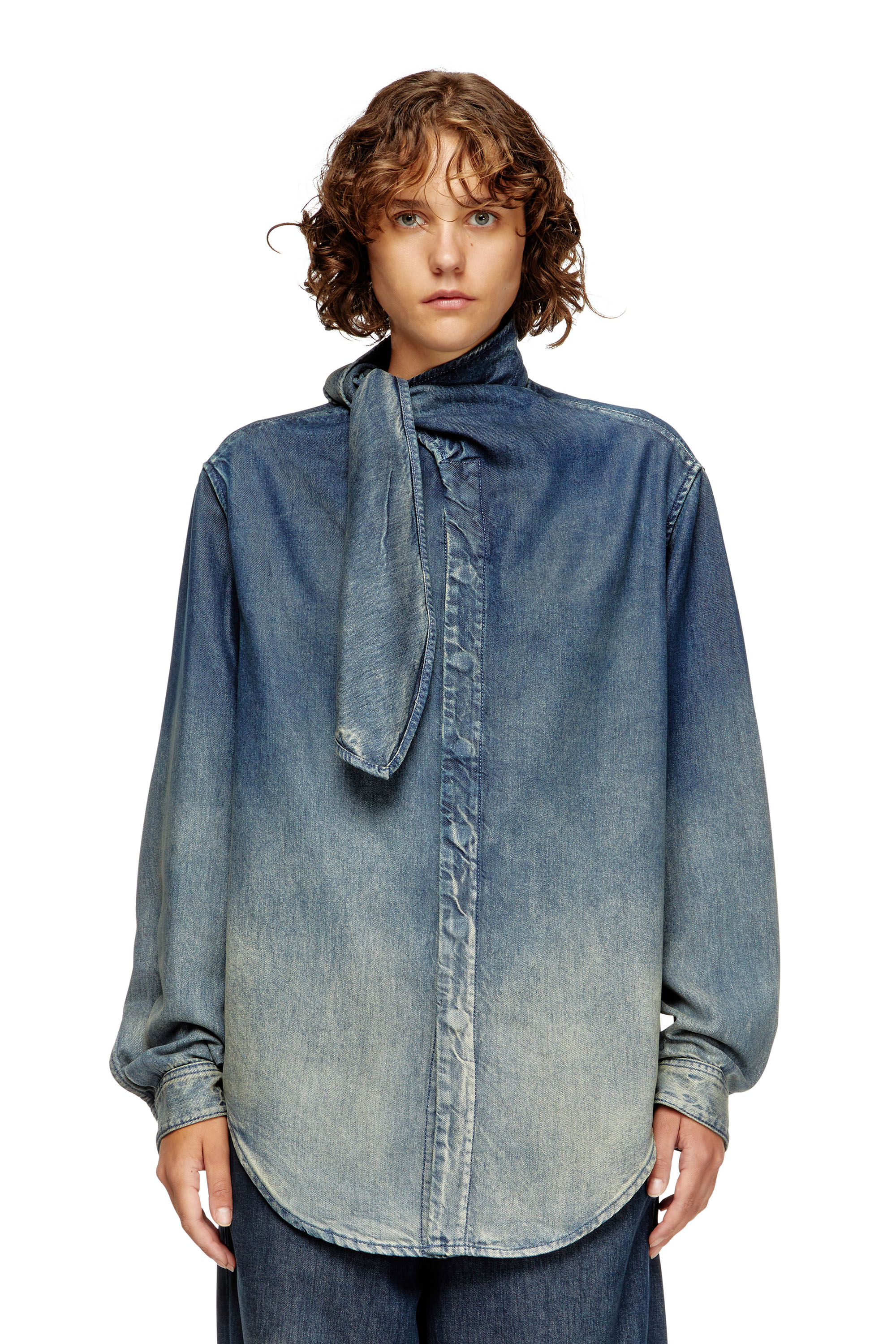 Diesel - DE-NANCY-S, Female's Blouse in fluid laser-worn denim in ミディアムブルー - 3