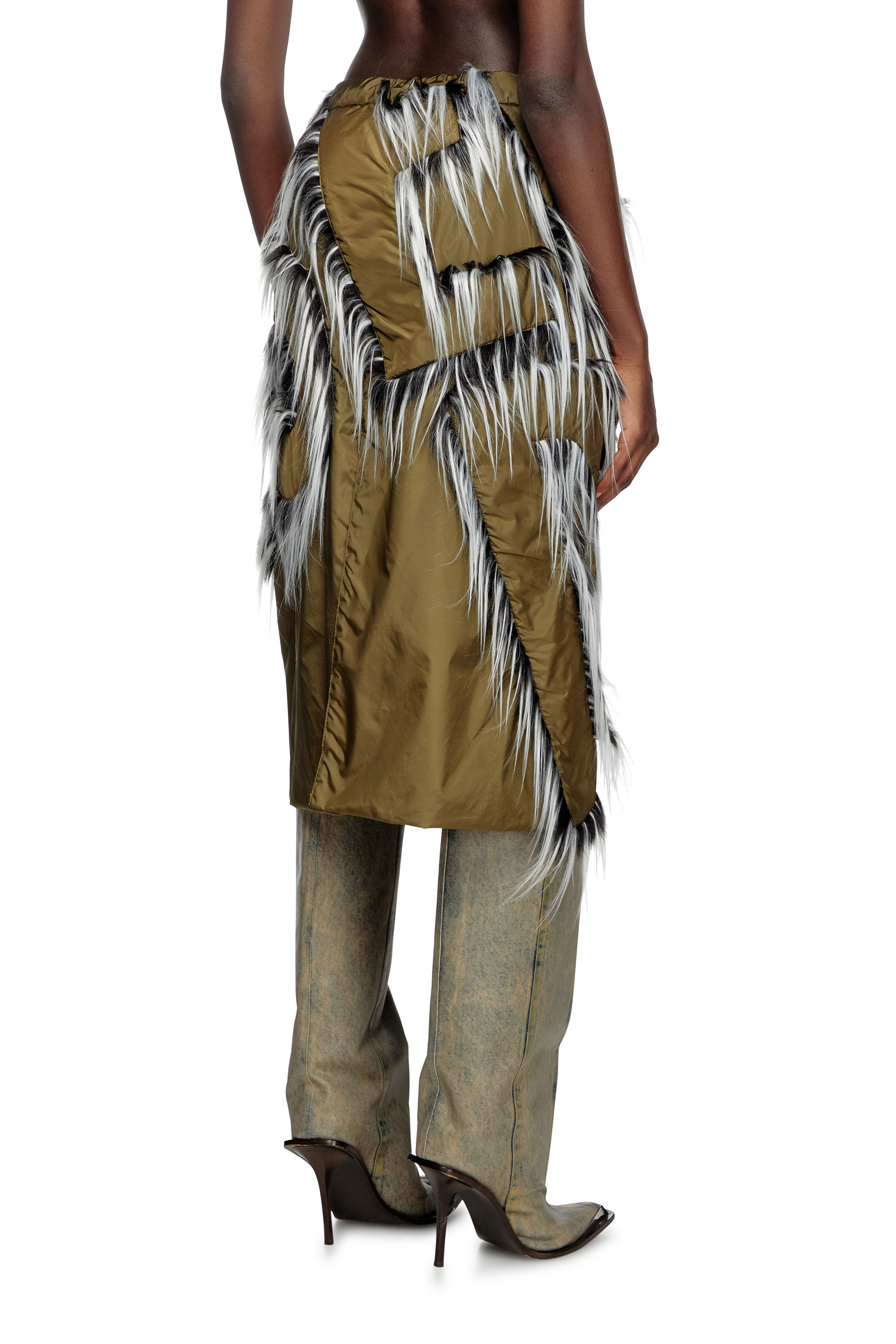 Diesel - O-SIDIAN, Female's Parachute nylon skirt with fuzzy logo in ミリタリーグリーン - 4