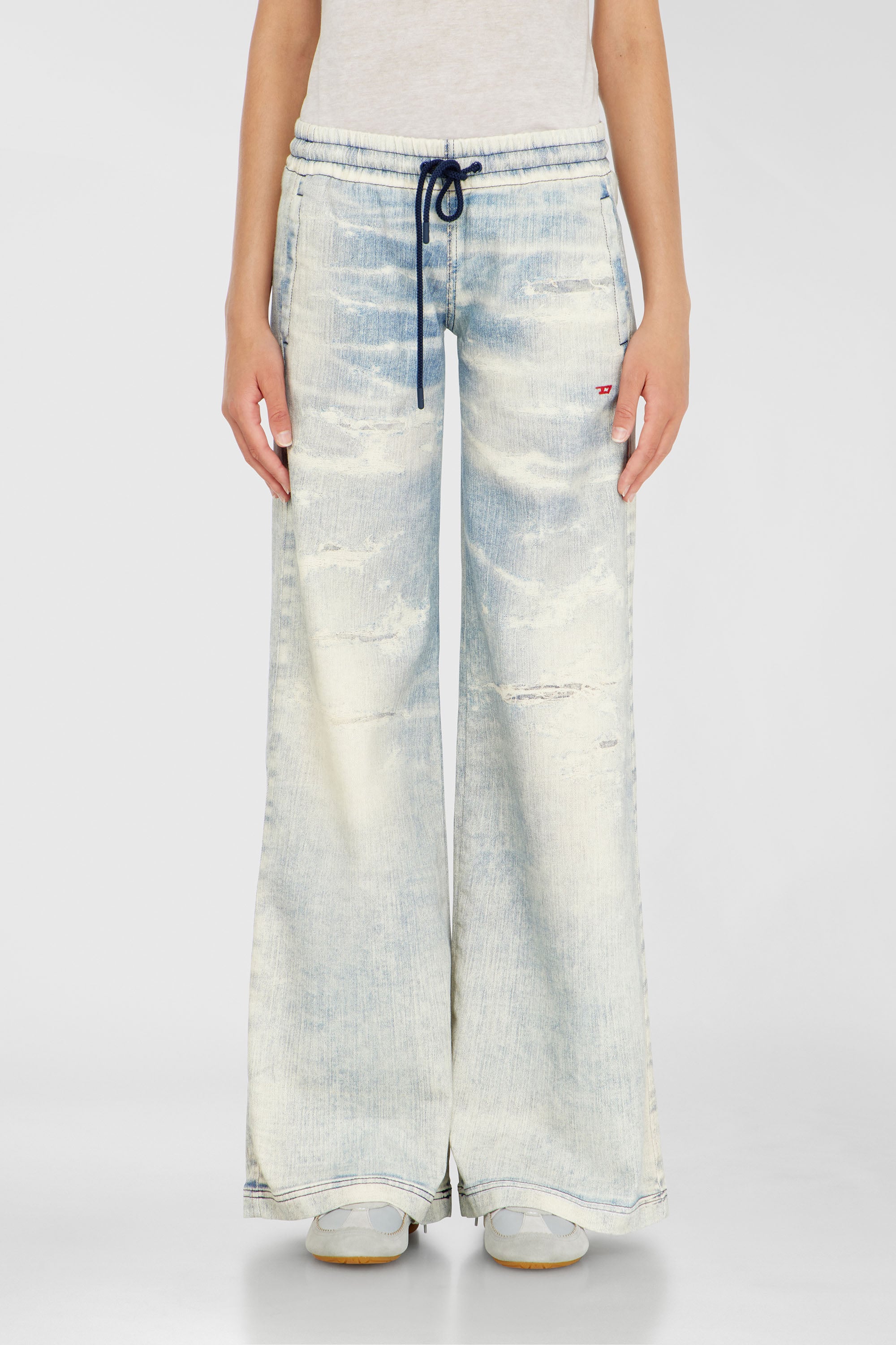 Diesel - Female's Relaxed 2078 D-Ainty Joggjeans&reg; 068XM, ライトブルー - 2