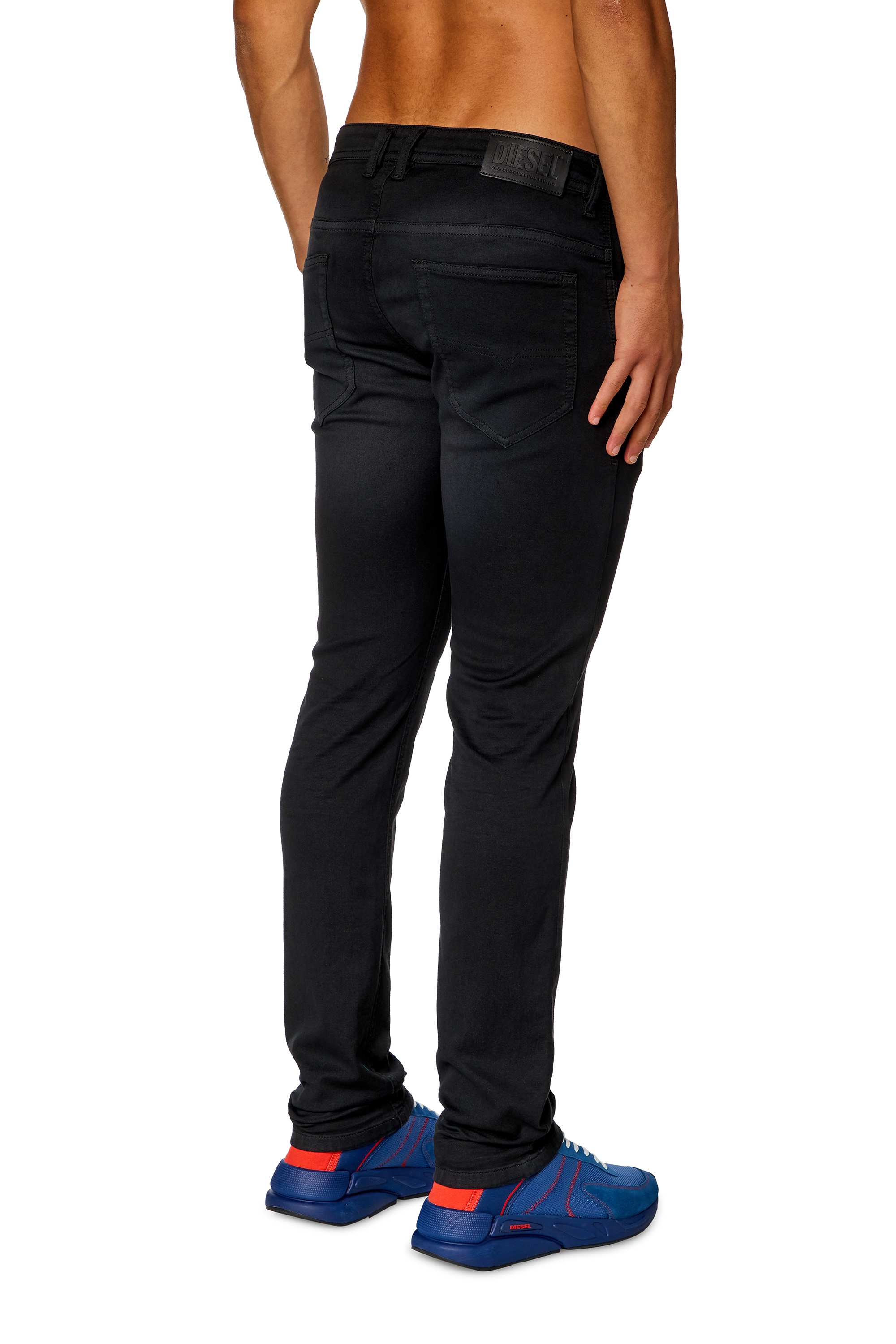 Diesel - Male's Slim Thommer JoggJeans® R670M, null - 2