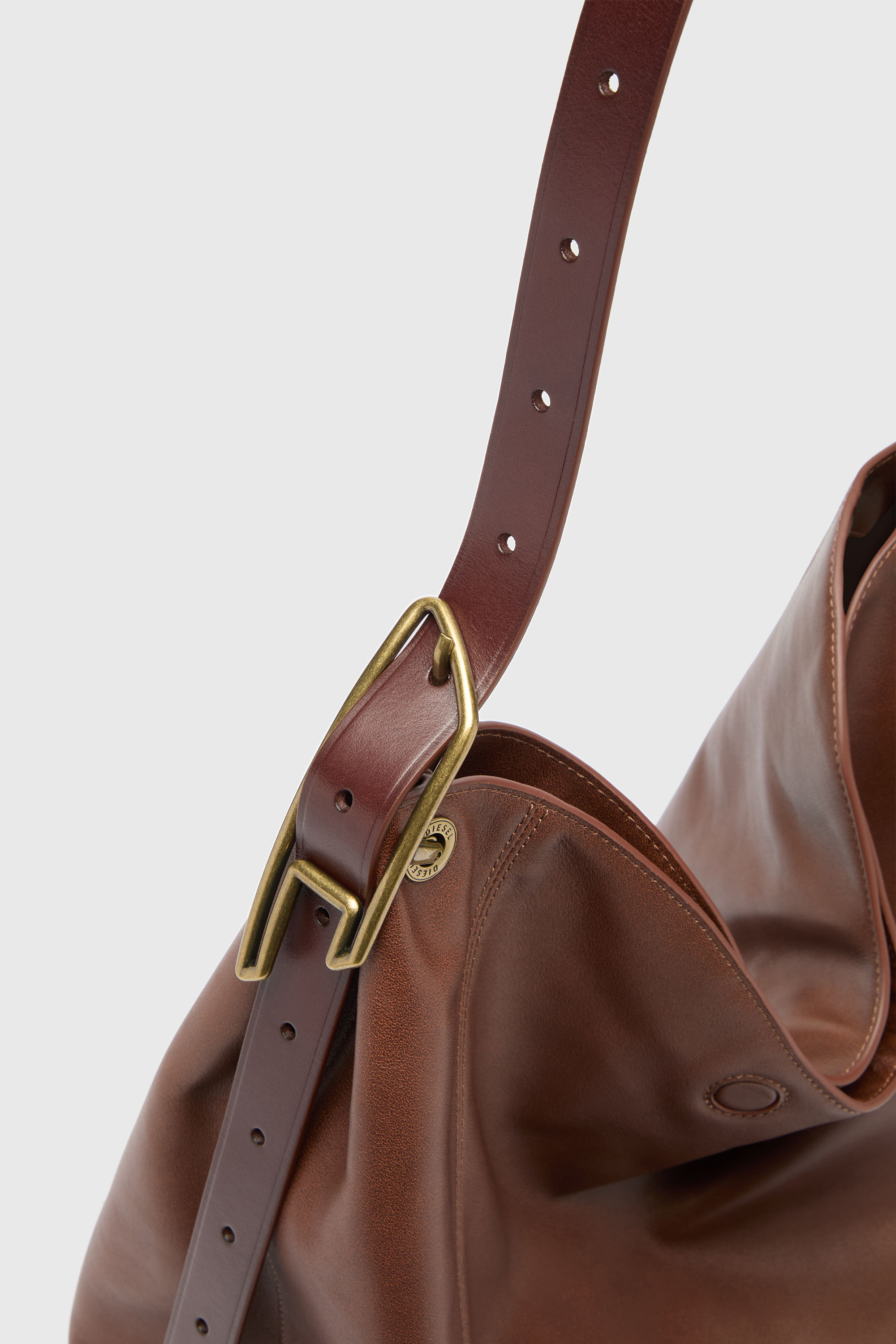 Diesel - D-LINE HOBO L, Female's D-Line-Hobo bag in leather in ダークブラウン - 7