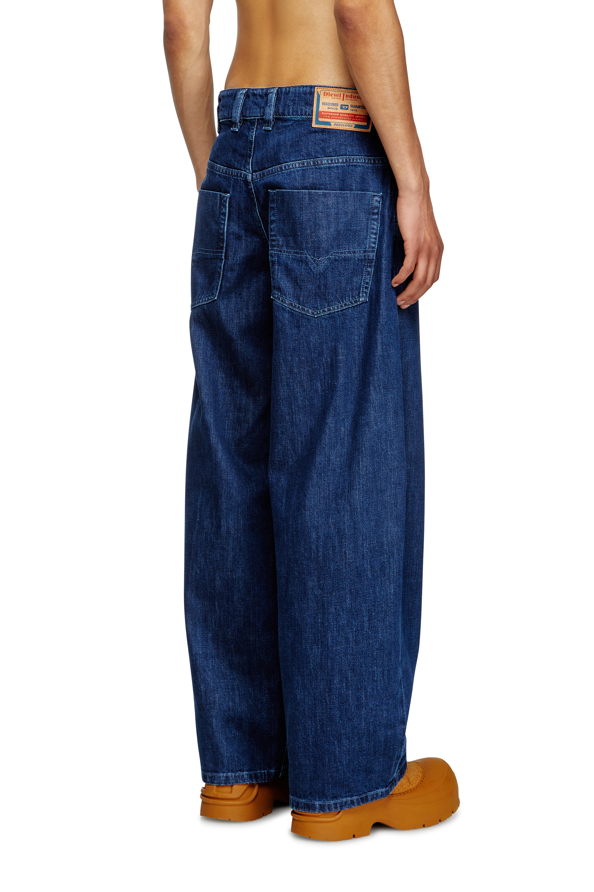 Diesel - Unisex's Relaxed Jeans 1997 D-Enim 0DBDX, ダークブルー - 4