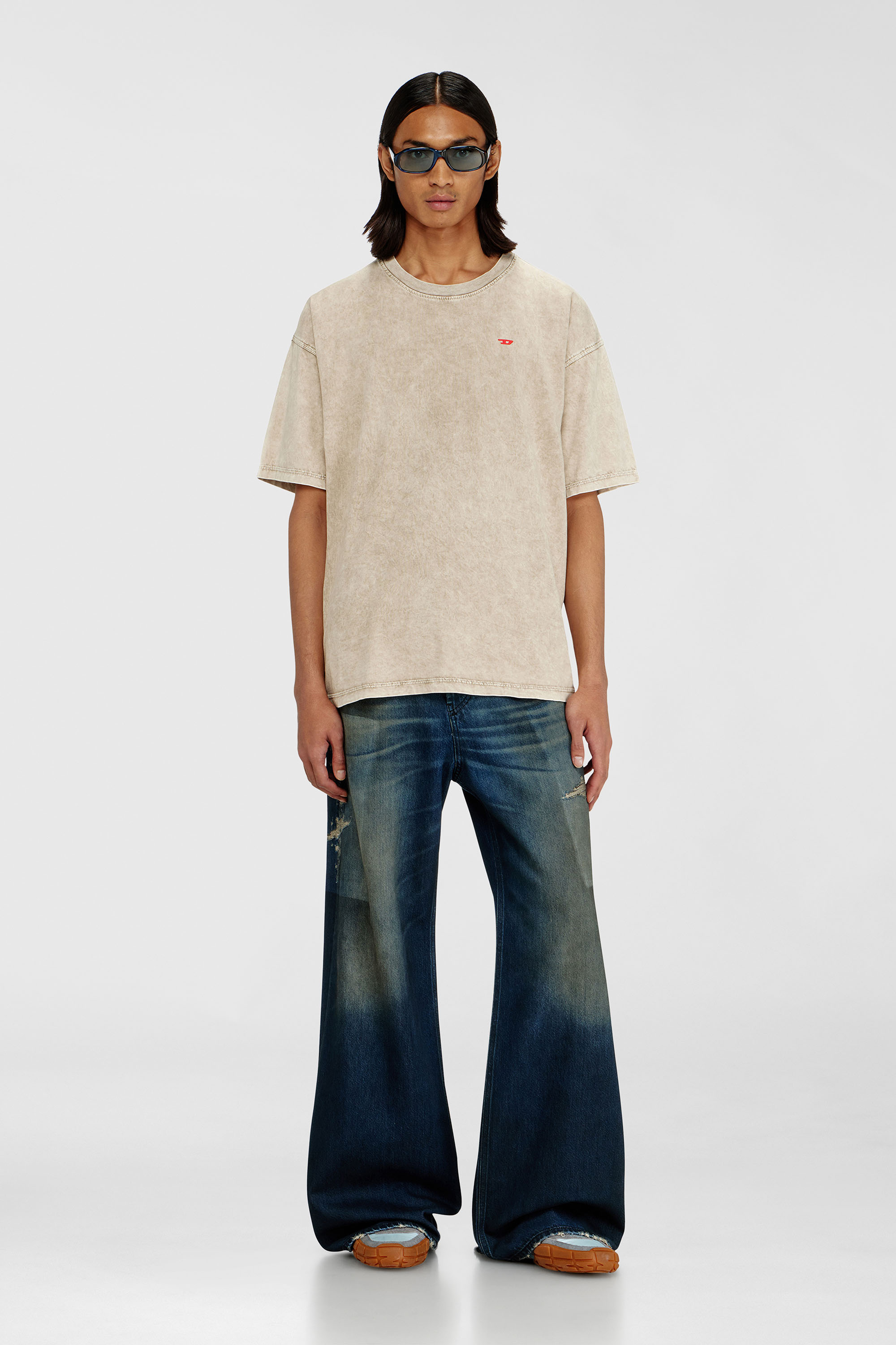 Diesel - T-BOXT-AA14, Male's Tシャツ in ベージュ - 1