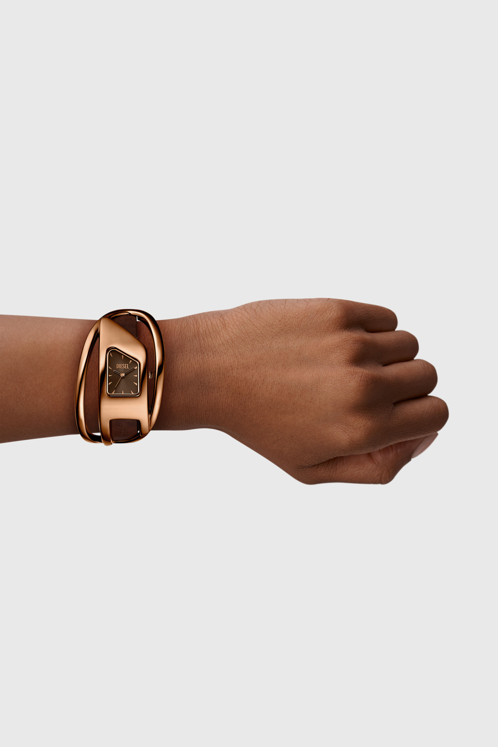 Diesel - DZ5630 WATCH, Female's Wrap-D brown leather watch in ブロンズ - 4