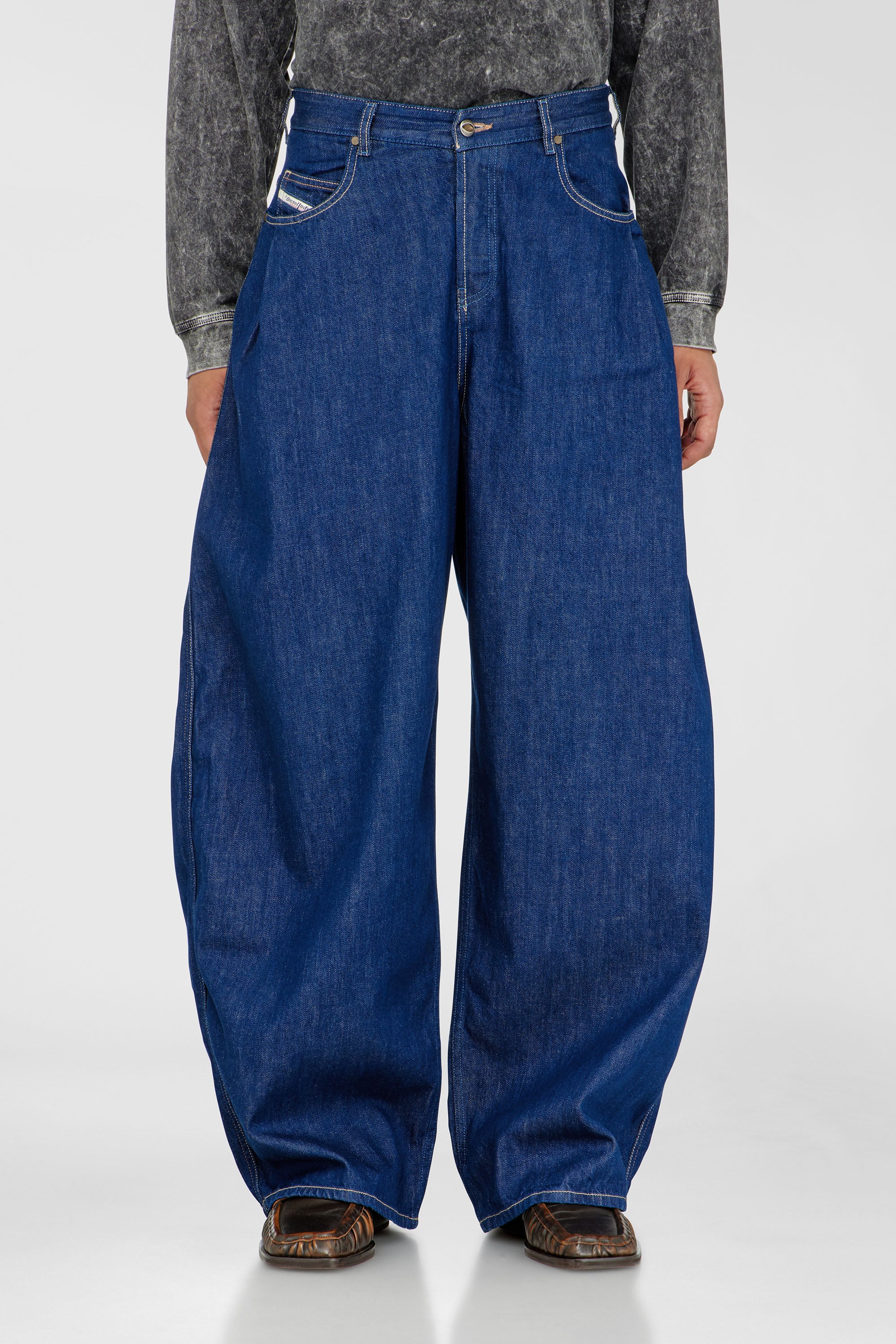 美品DIESEL ディーゼル 24Shorts Coated Denim デニム Relaxed Jeans ハイウエスト 1987 D-Khelz | ダークブルー