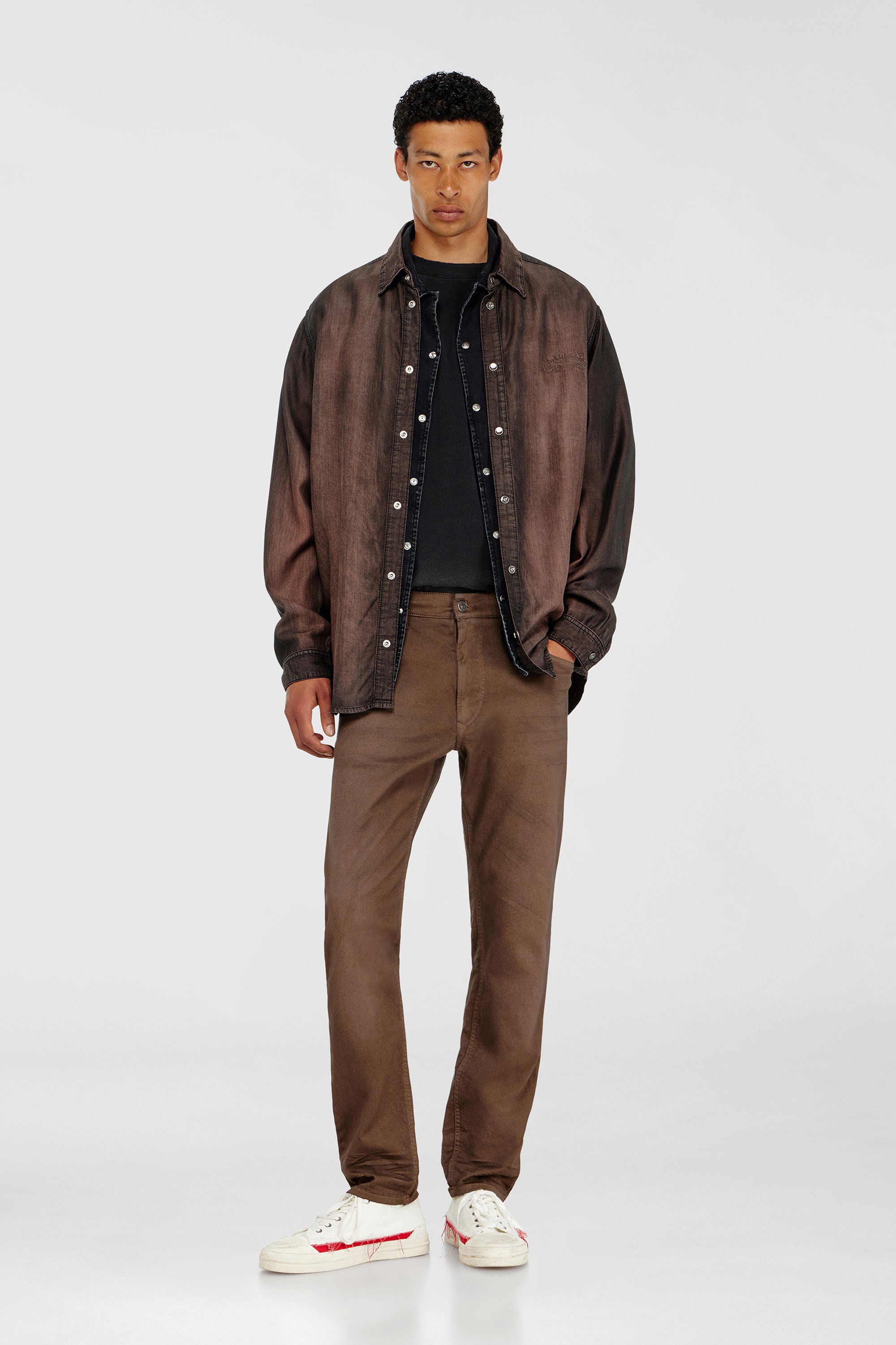 Diesel - Male's Regular 2032 D-Krooley-BW Joggjeans&reg; 0670M, ブラウン - 1