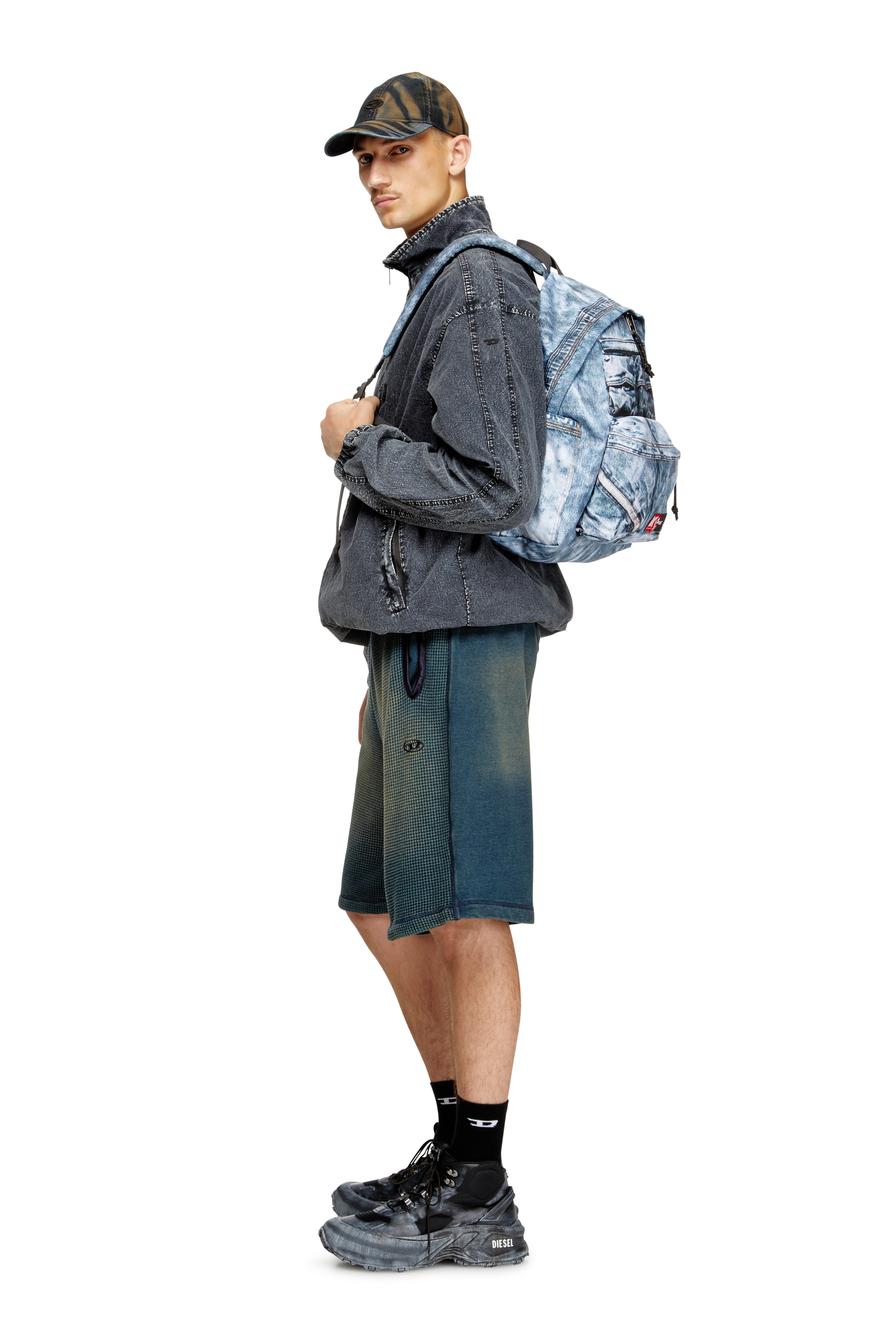 Diesel - DIESEL DAY PAK'R, Unisex's Backpack in trompe l'oeil denim in ブルー - 2