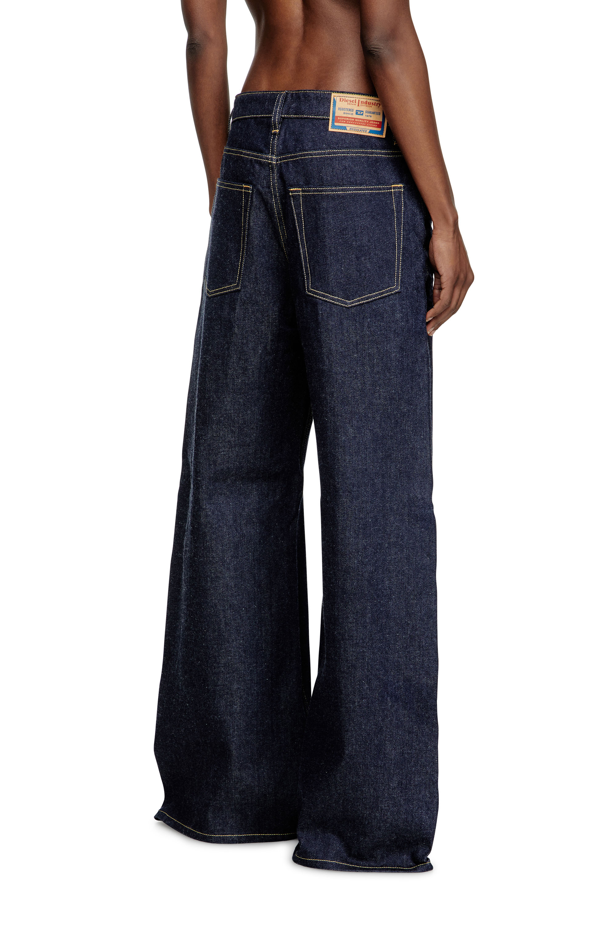 Diesel - Female's Relaxed Jeans 1996 D-Sire 0GRDV, ダークブルー - 4
