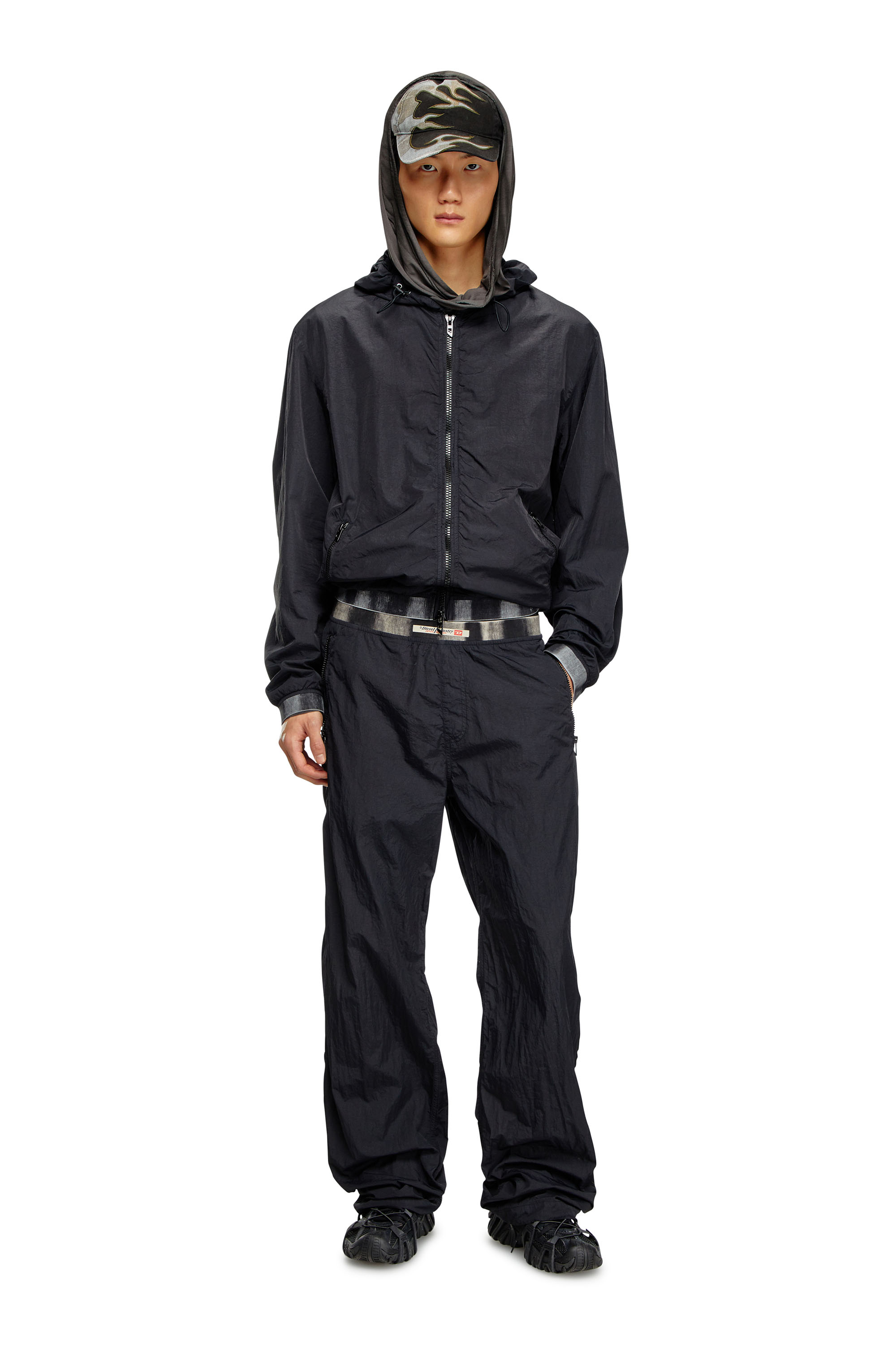 Diesel - P-POST, Male's Lightweight pants in wrinkled nylon in ブラック - 3