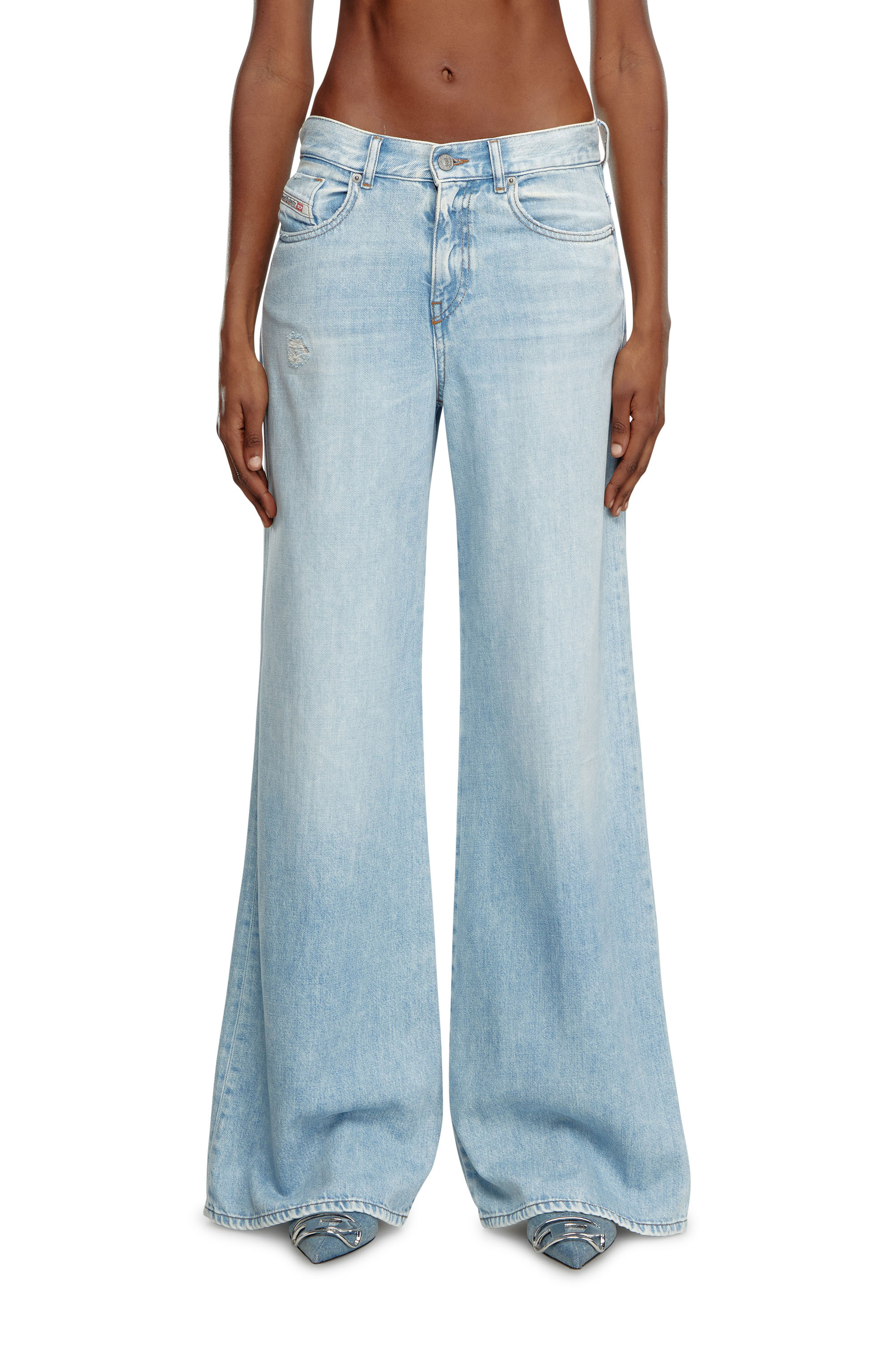 Diesel - Female's Flare Jeans 1978 D-Akemi 068MQ, ライトブルー - 1