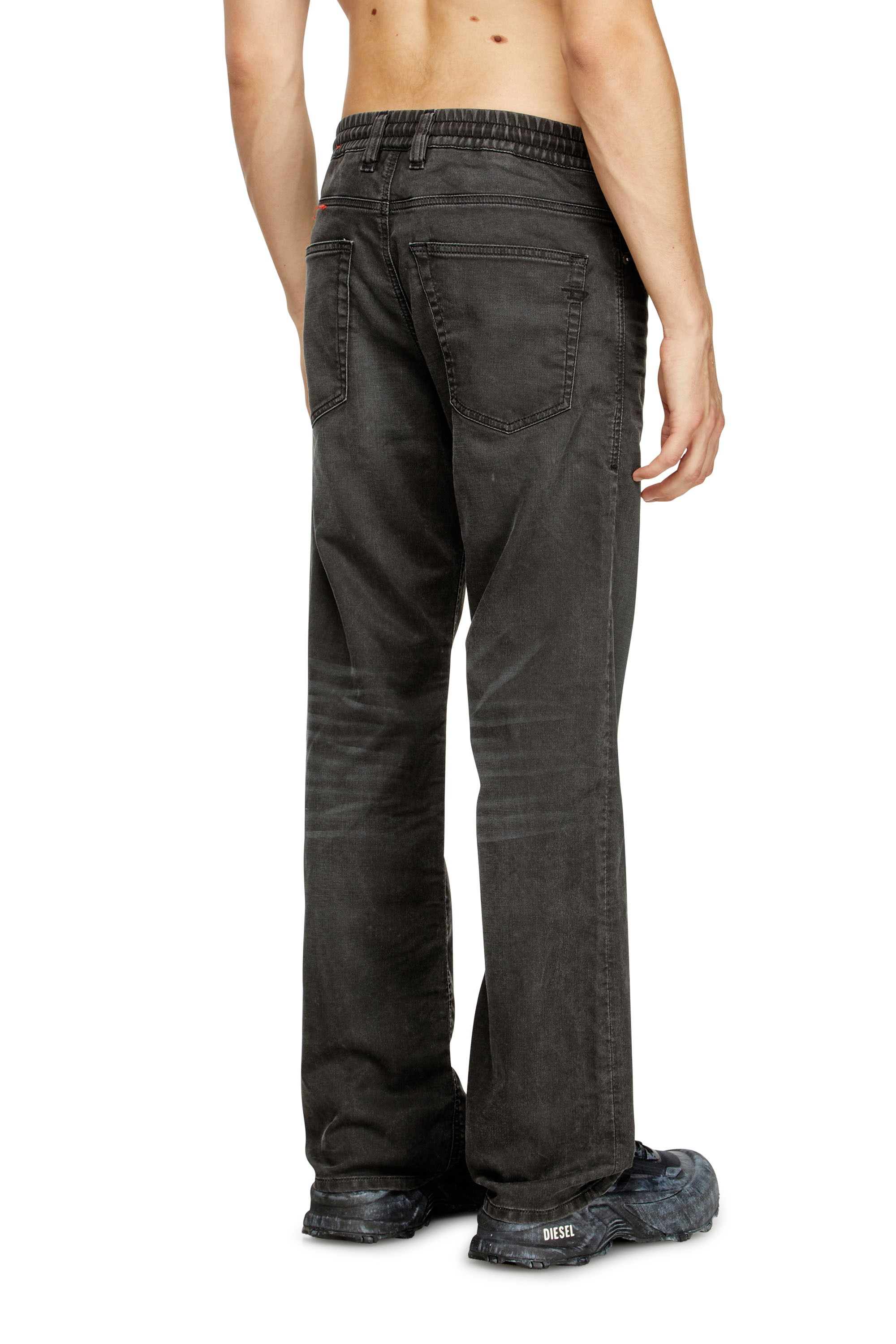 Diesel - Male's Relaxed 2080 D-Reel Joggjeans® 09J75, ブラック/ダークグレー - 4