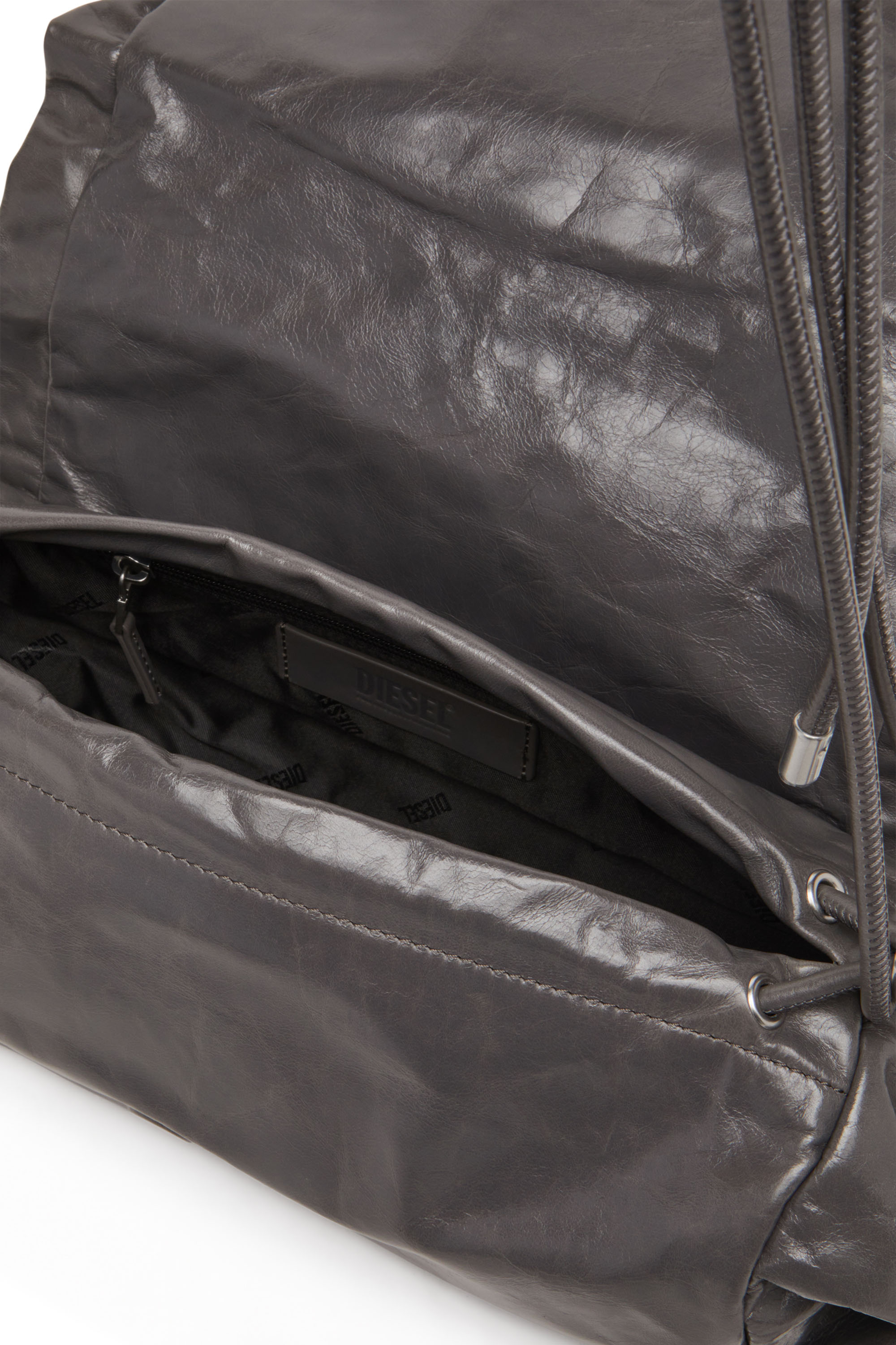 Diesel - SCRUNCH-D SHOULDER M, Female's Scrunch-D M-Shoulder bag in shiny leather in グレー - 4
