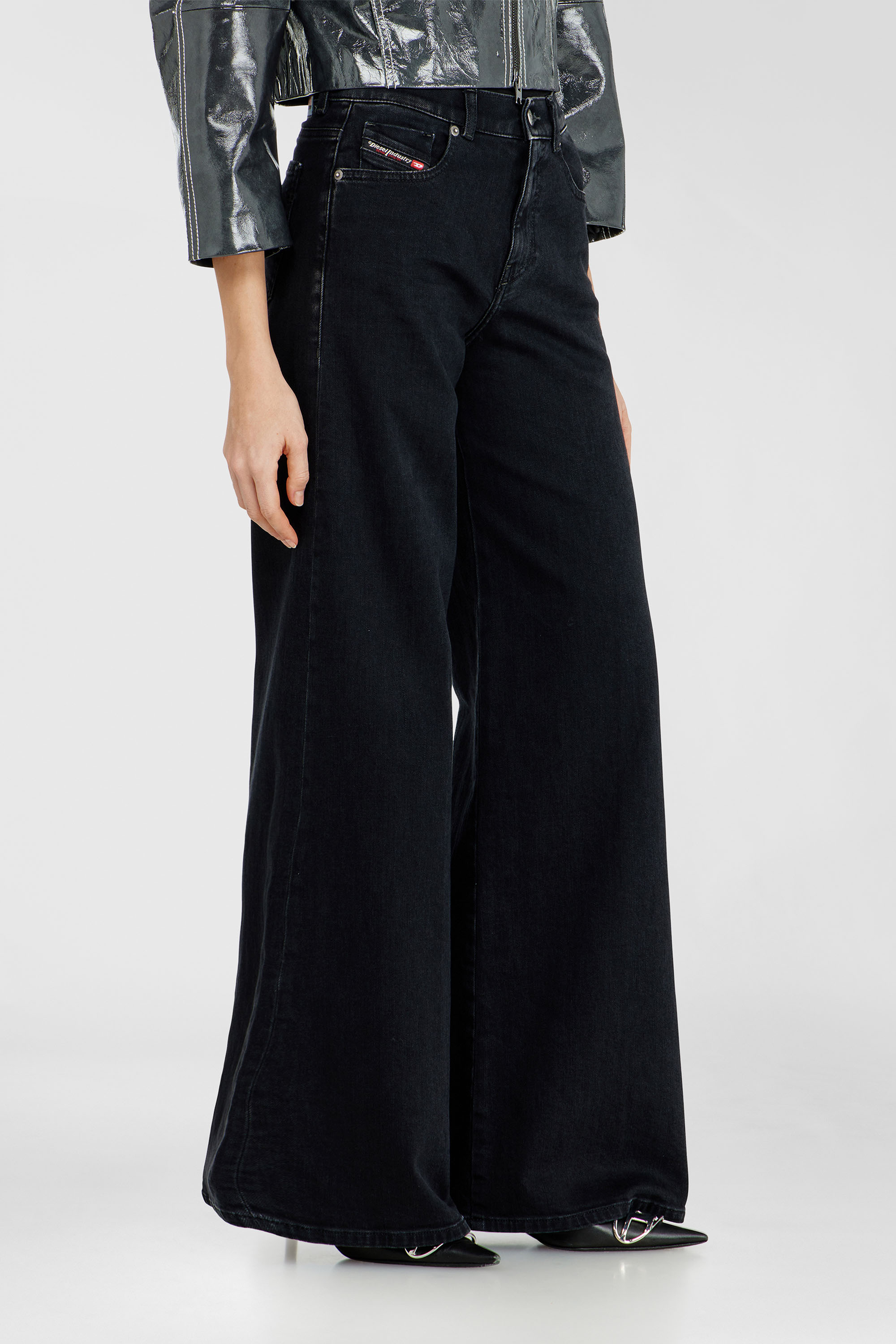 Diesel - Female's Flare Jeans 1978 D-Akemi 09N89, ブラック/ダークグレー - 7