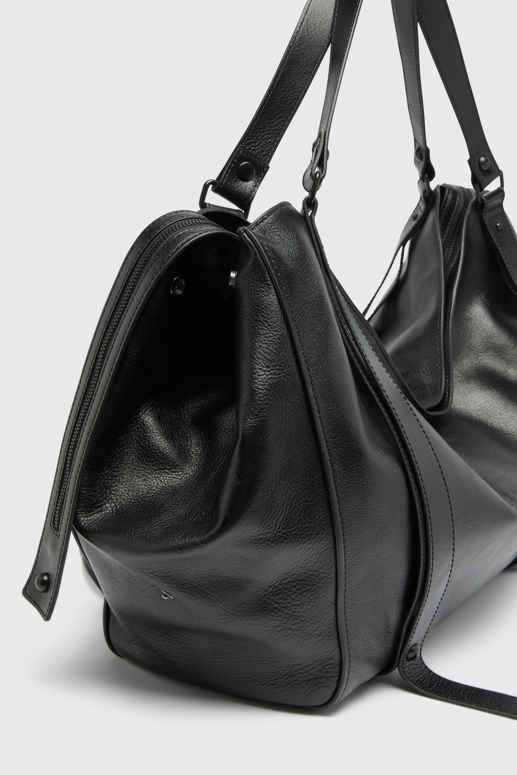 Diesel - D-ONE DUFFLE 48H, Unisex's D-One-Duffle bag in leather in ブラック - 5