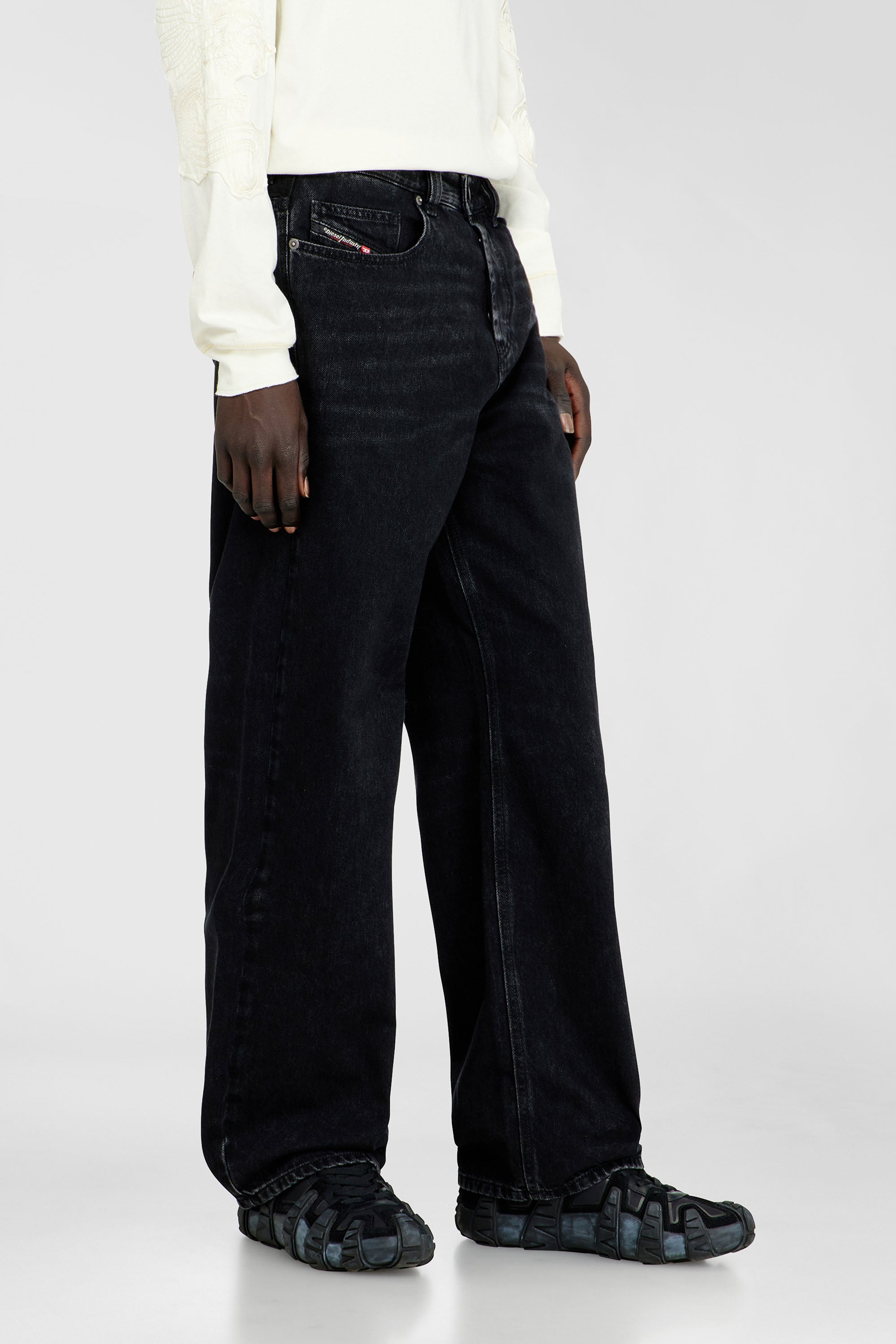 Diesel - Male's Relaxed Jeans 2001 D-Macro 09P09, ブラック/ダークグレー - 7
