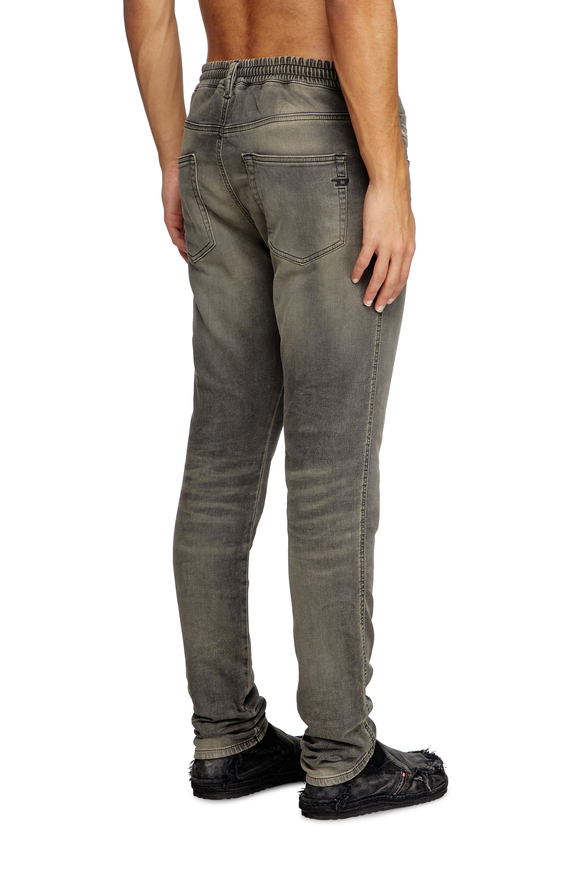 Diesel - Male's Slim 2062 D-Strukt Joggjeans® 068PD, ライトグレー - 5
