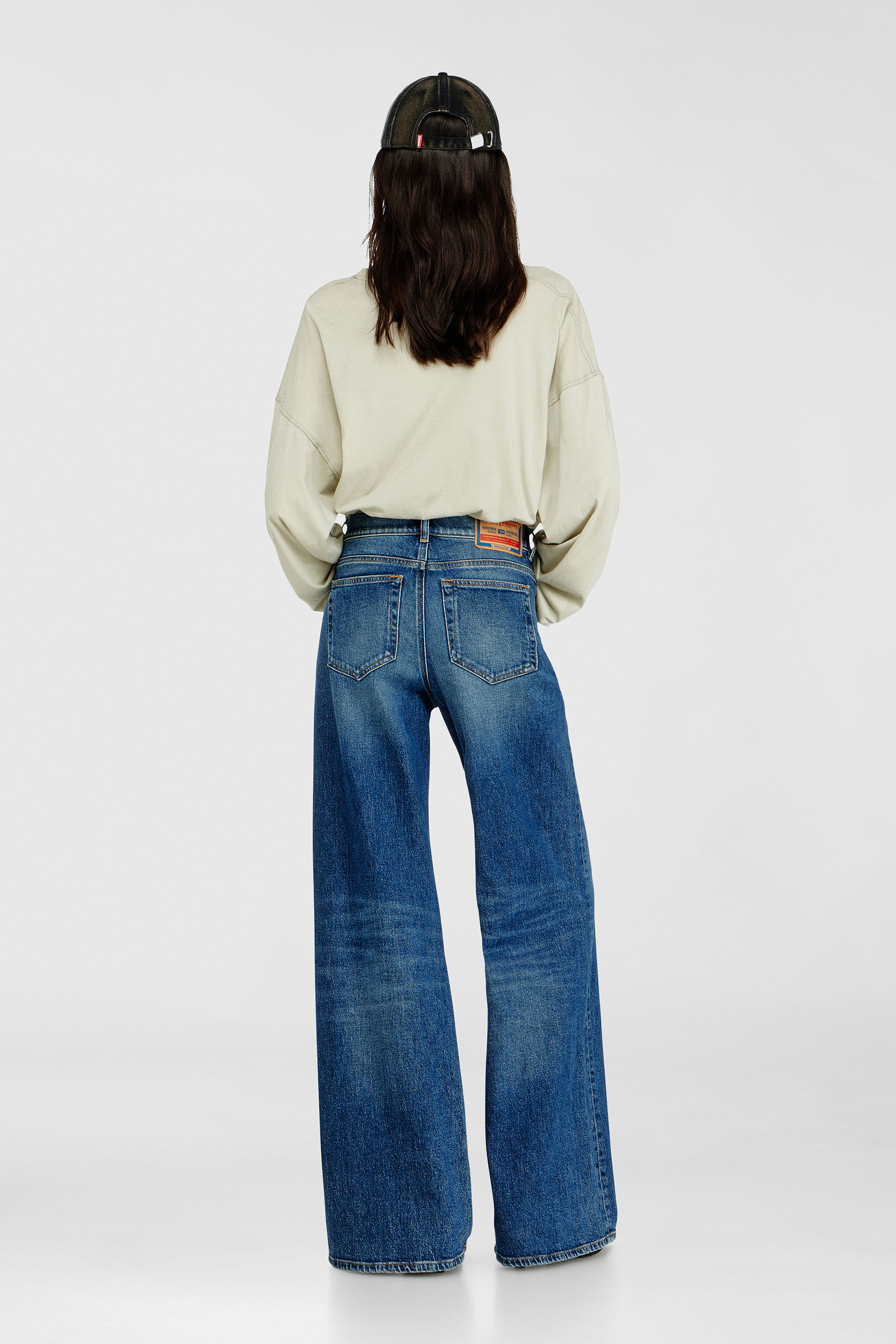 Diesel - Female's Flare Jeans 1978 D-Akemi 09L21, ミディアムブルー - 3