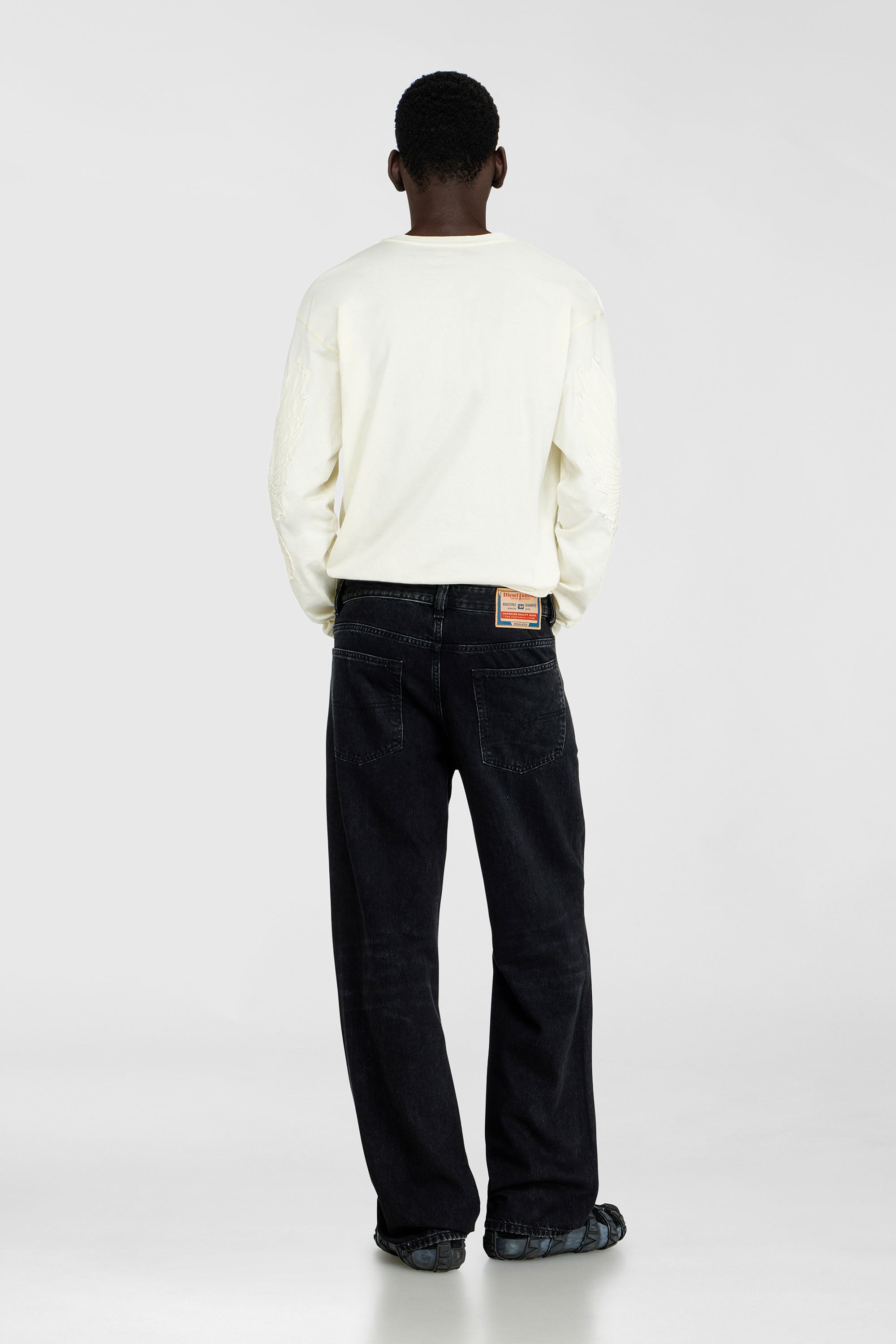Diesel - Male's Relaxed Jeans 2001 D-Macro 09P09, ブラック/ダークグレー - 4