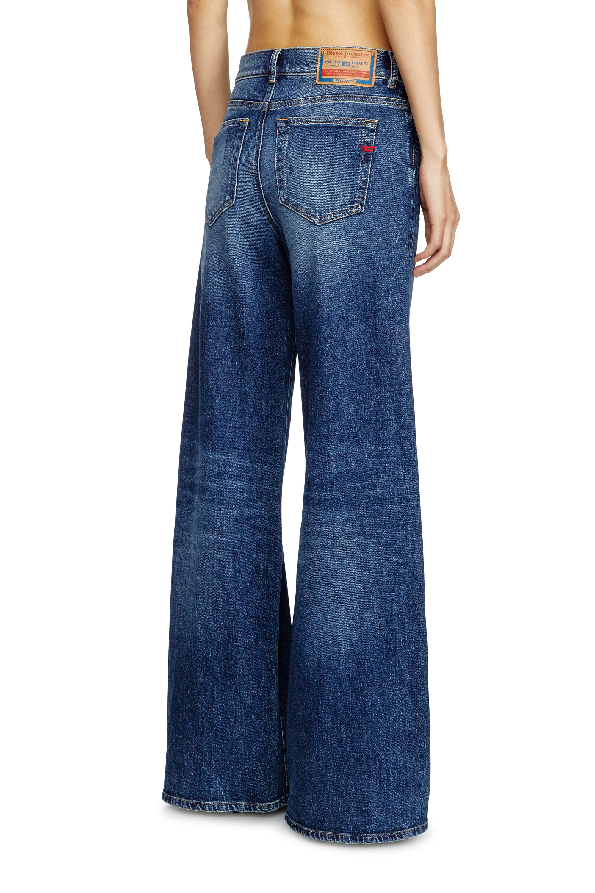 Diesel - Female's Flare Jeans 1978 D-Akemi 09L21, ミディアムブルー - 4