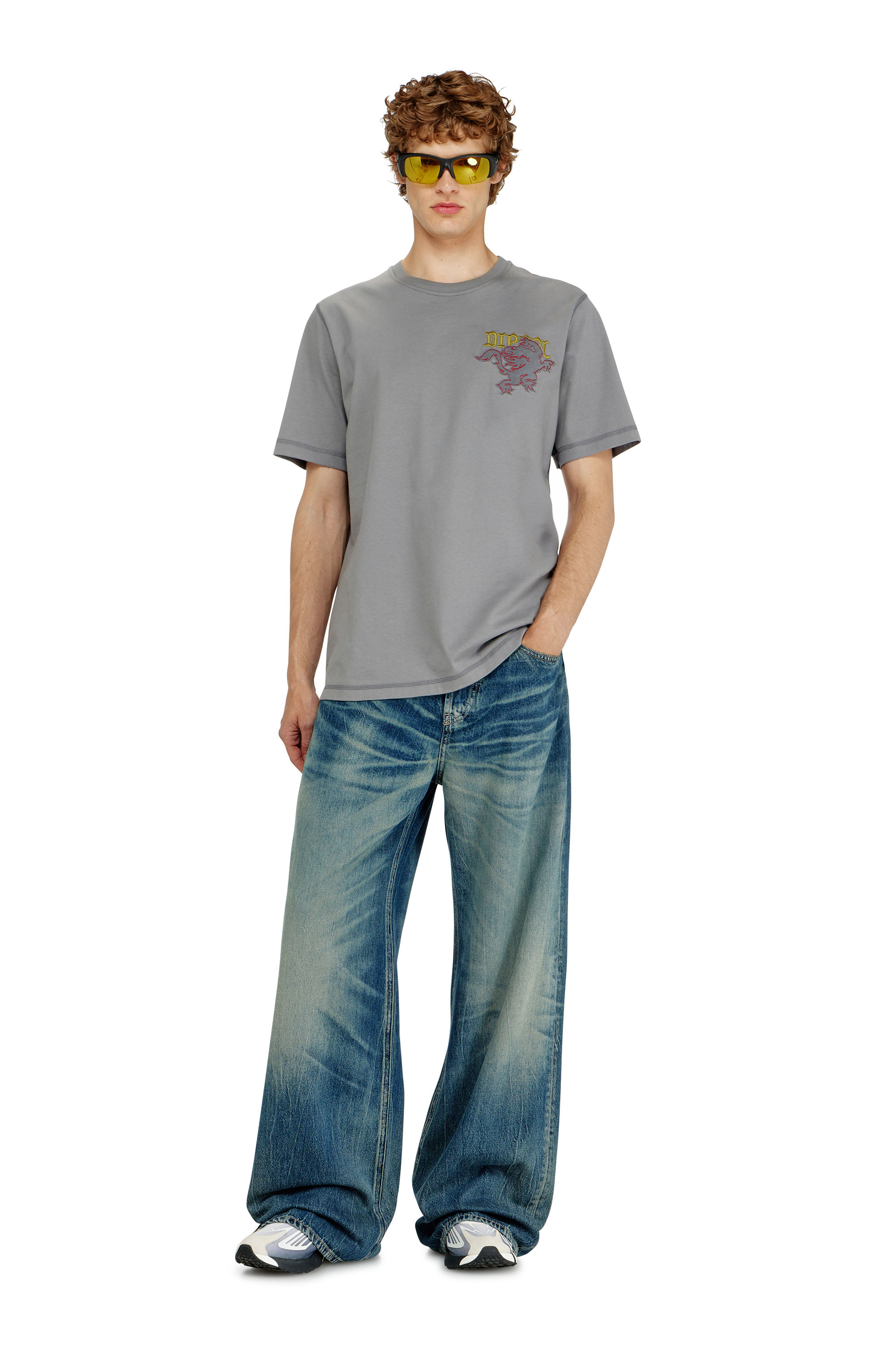 Diesel - T-ADJUST-NOTCH, Male's Tシャツ in グレー - 1