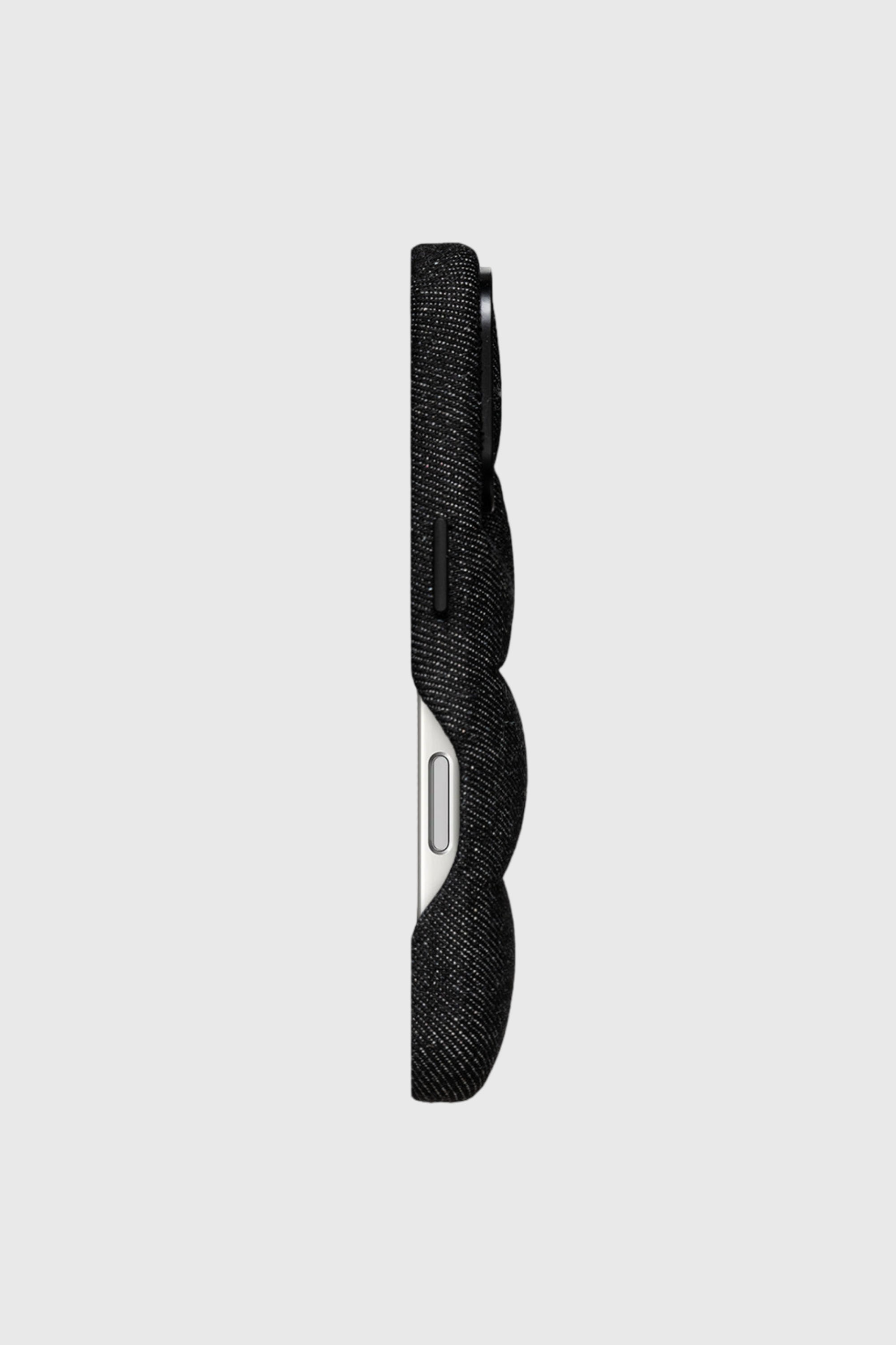 60607 MOULDED CASE iPhone 16 Pro Max｜ブラック｜ウィメンズ｜DIESEL