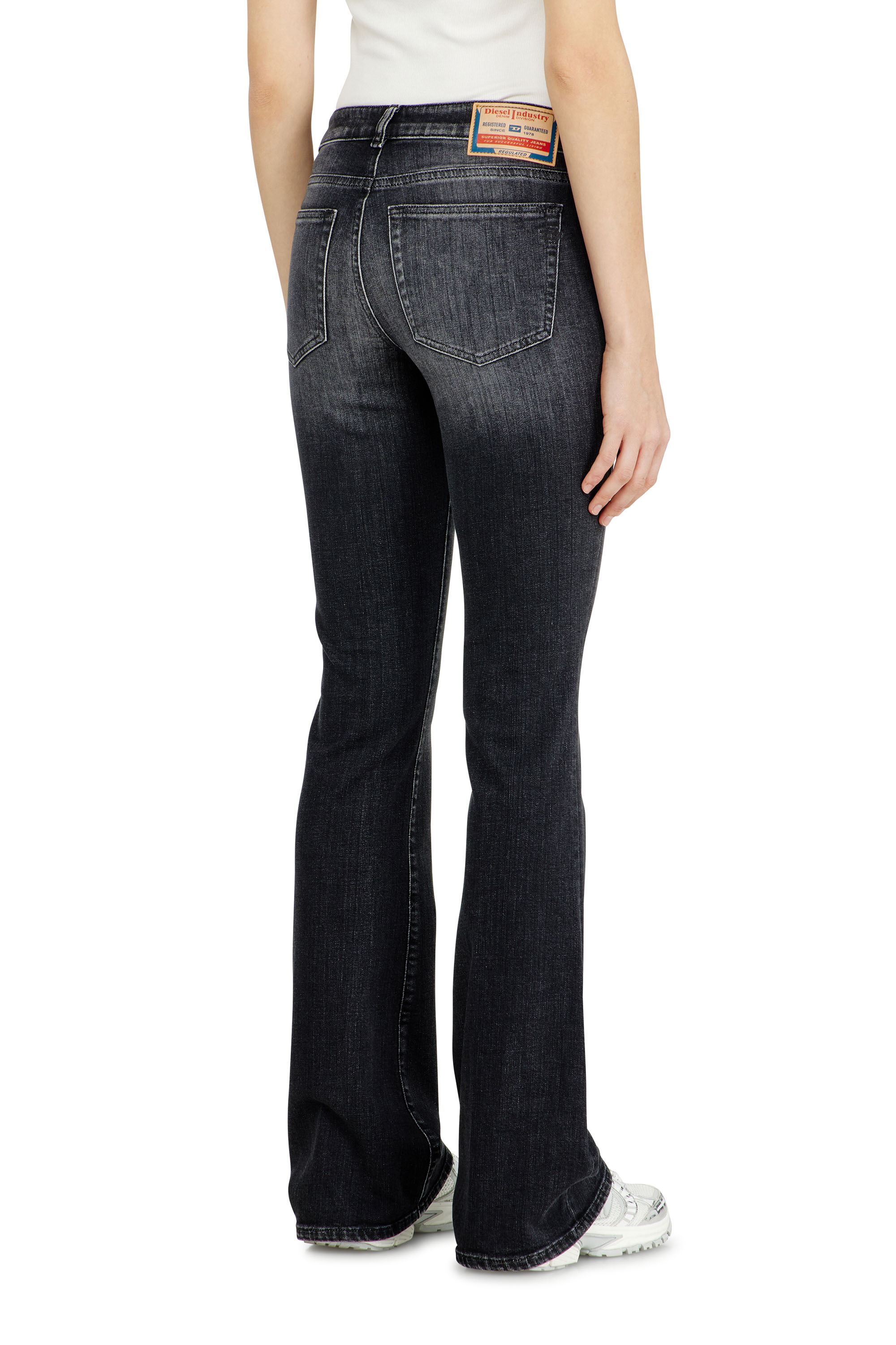 Diesel - Female's Bootcut Jeans 1969 D-Ebbey 09L98, ブラック/ダークグレー - 5