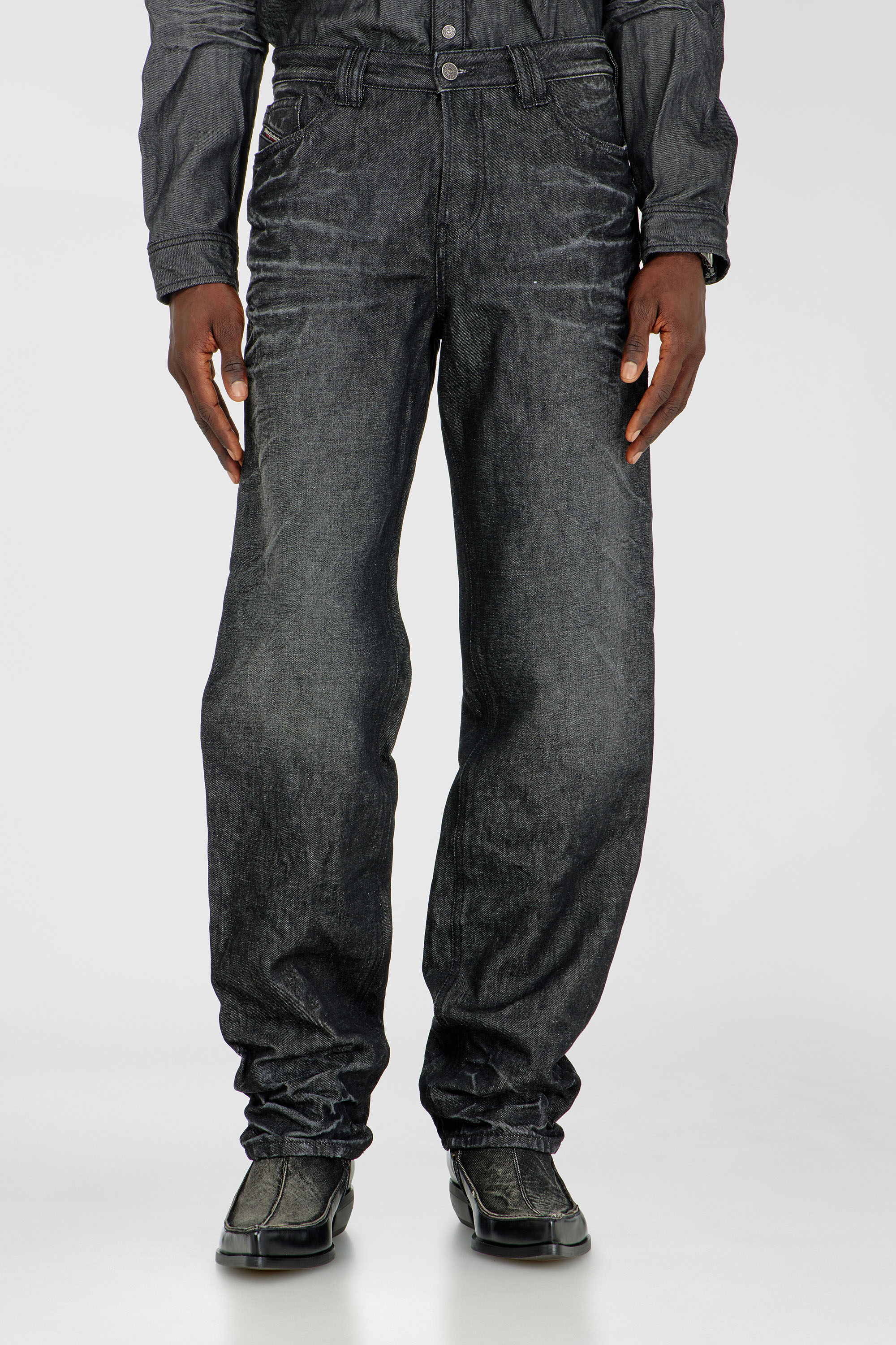 Diesel - Male's Regular Jeans 1991 D-Voeed 09R39, ブラック/ダークグレー - 1