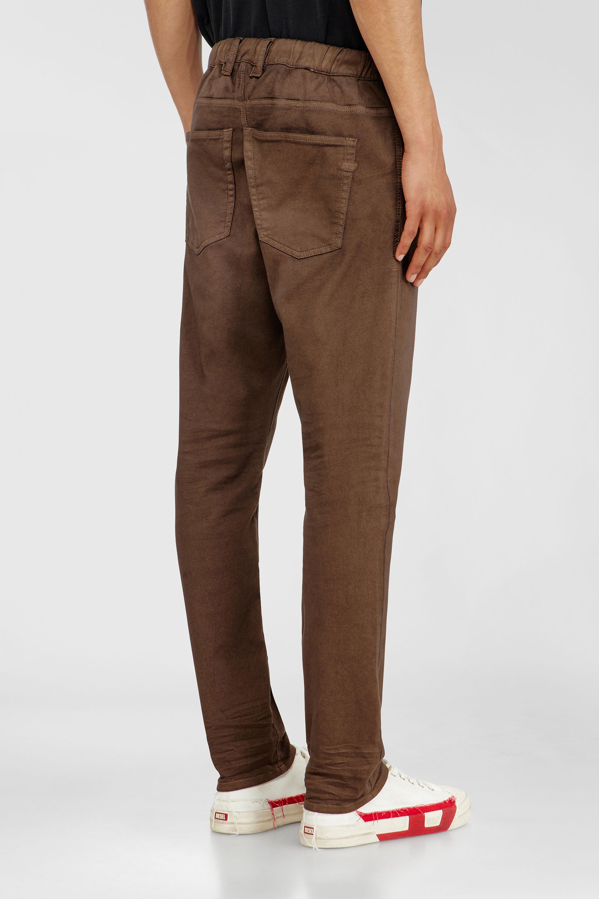 Diesel - Male's Regular 2032 D-Krooley-BW Joggjeans&reg; 0670M, ブラウン - 4