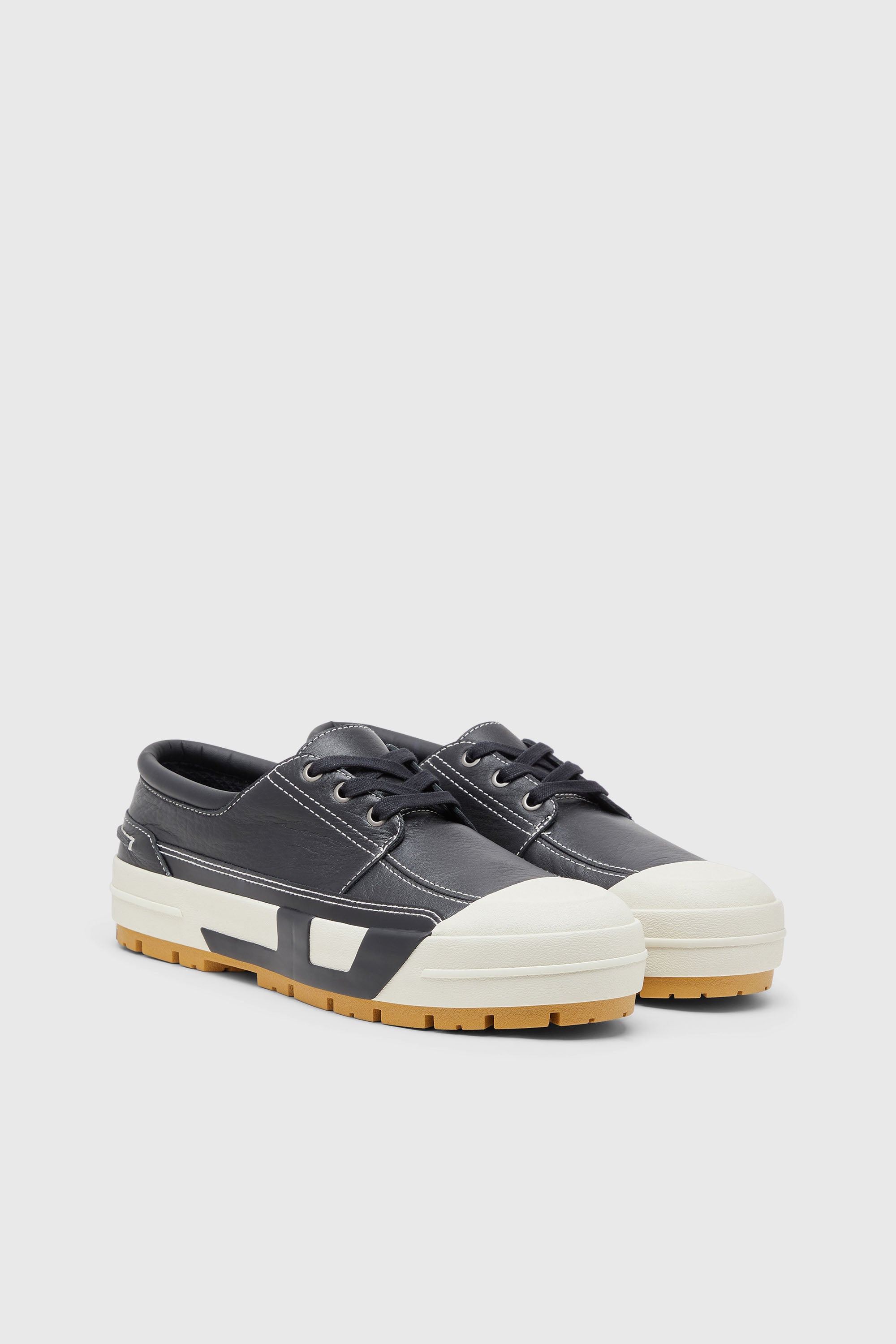 Diesel - S-D-VERSE MOCASSIN, Male's フラットシューズ in ブラック - 2