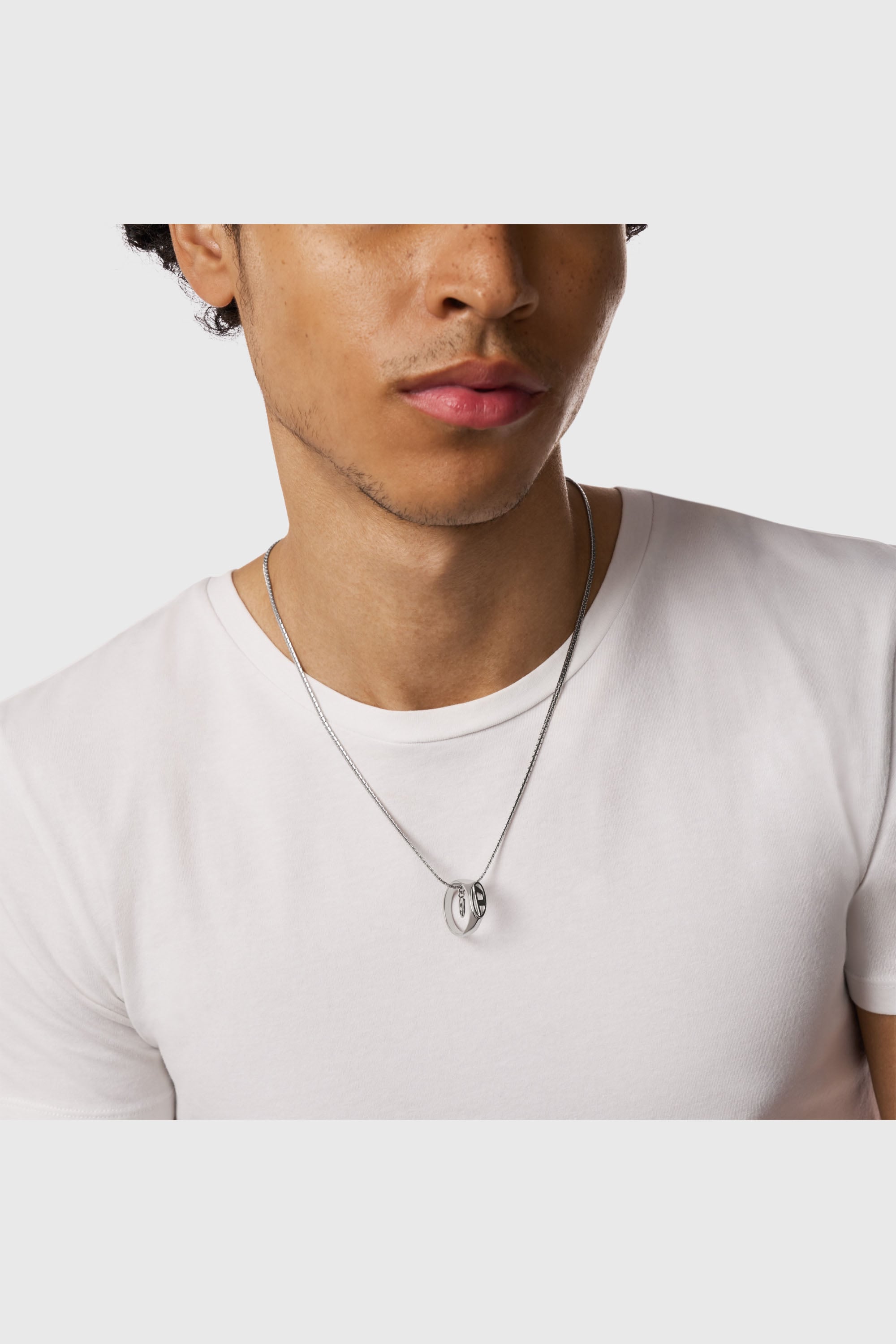 DX1644040 JEWELLERY ネックレス｜シルバー｜ウィメンズ｜DIESEL