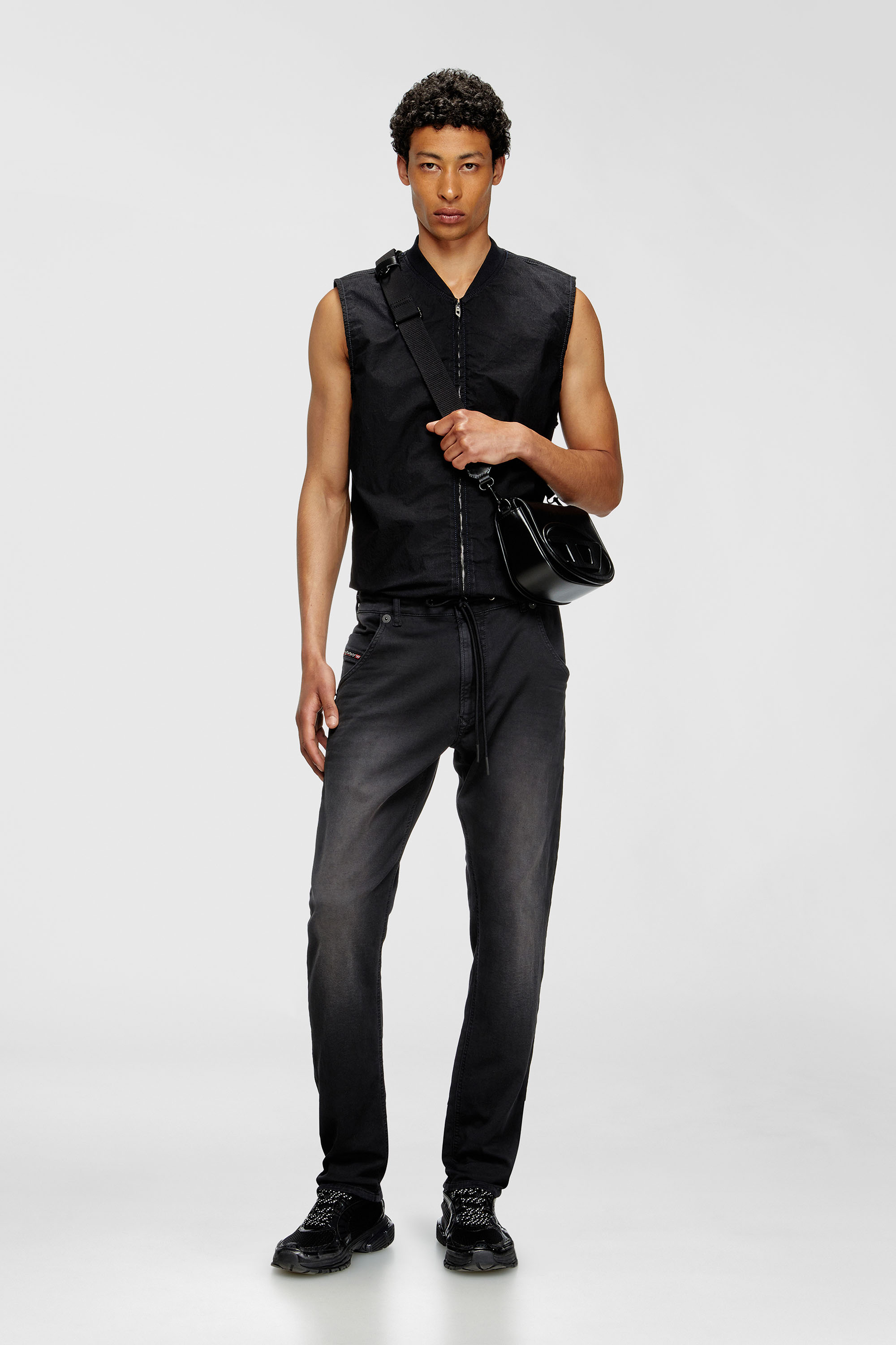 Diesel - Male's Regular 2032 D-Krooley Joggjeans&reg; 0670M, ブラック/ダークグレー - 2
