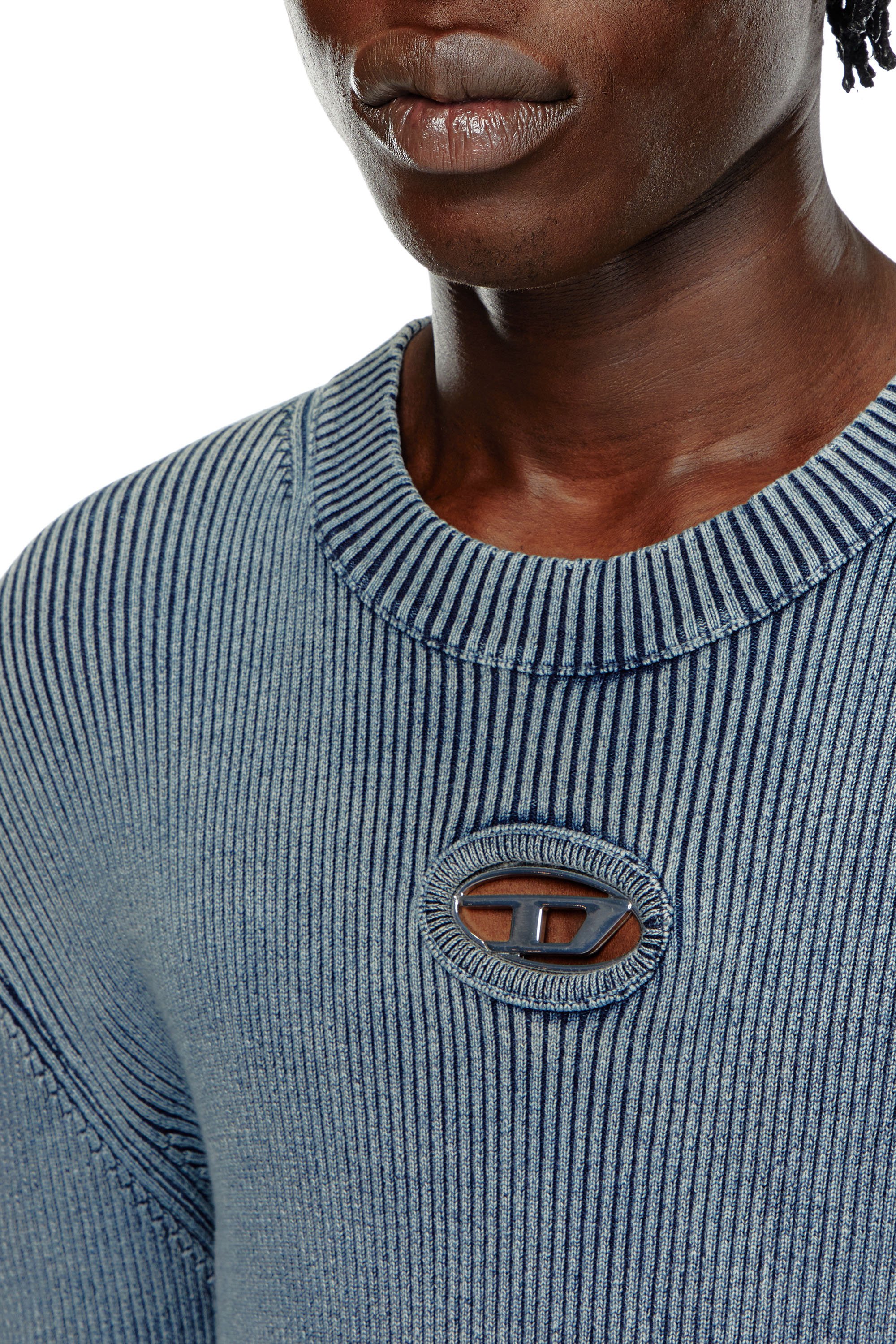 Diesel - K-DARIN-A, Male's Cut-out jumper with Oval D in ブルー - 5