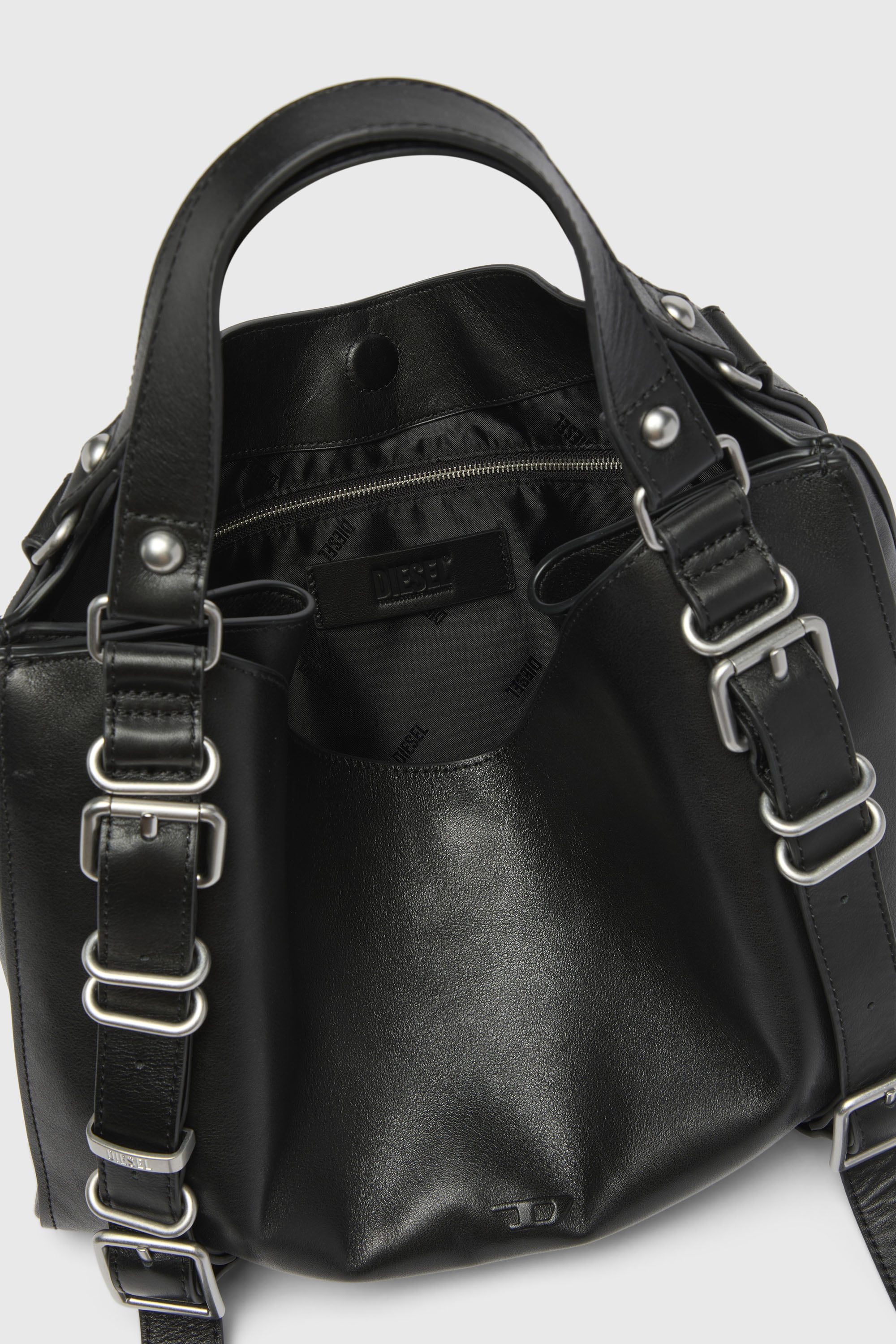 Diesel - D-ONE TOPHANDLE M, Unisex's D-One-Medium top-handle bag in treated leather in ブラック - 5