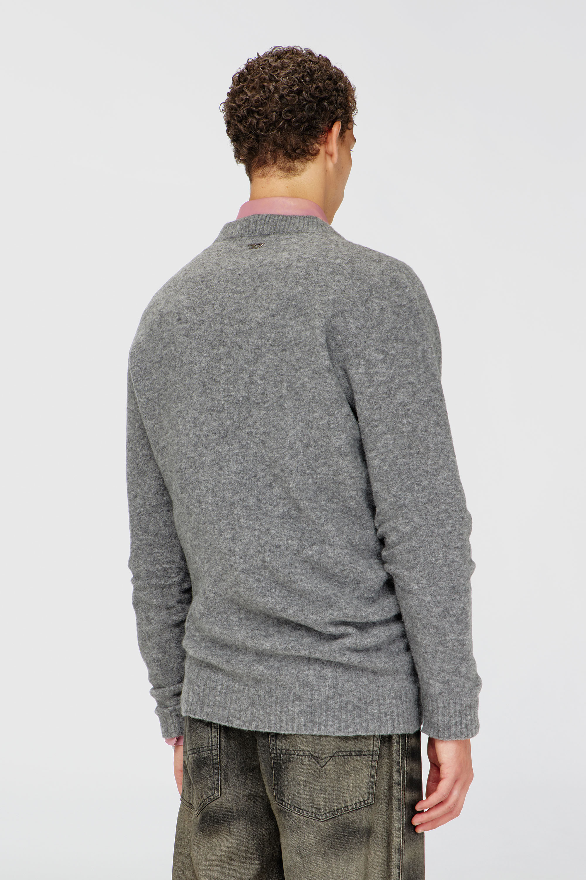K-ANDIE V-neck jumper in wrinkled boiled knit｜ToBeDefined｜メンズ