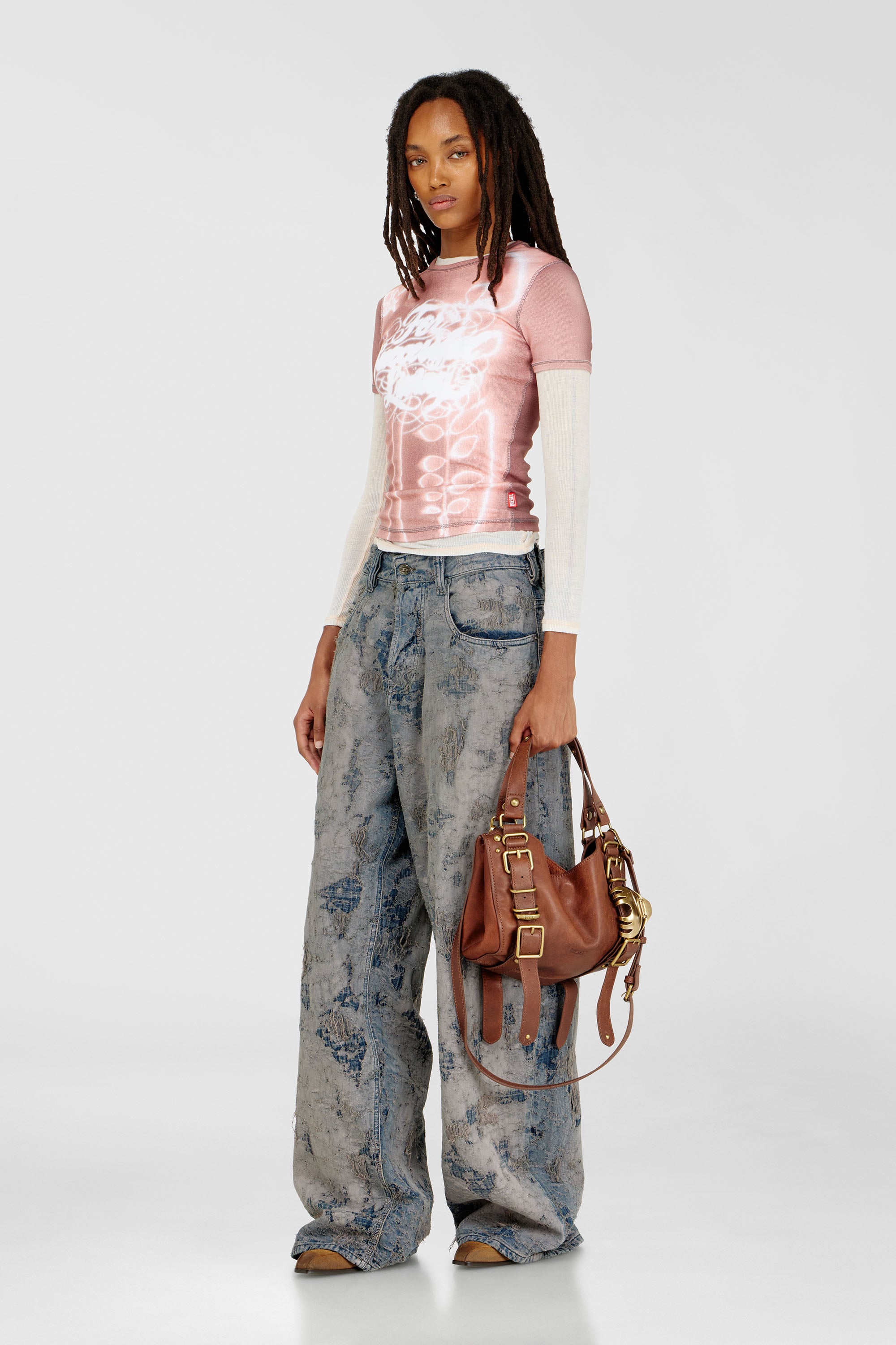 Diesel - T-ELE-LONG-AA4, Female's 半袖トップ in ピンク / ホワイト - 2