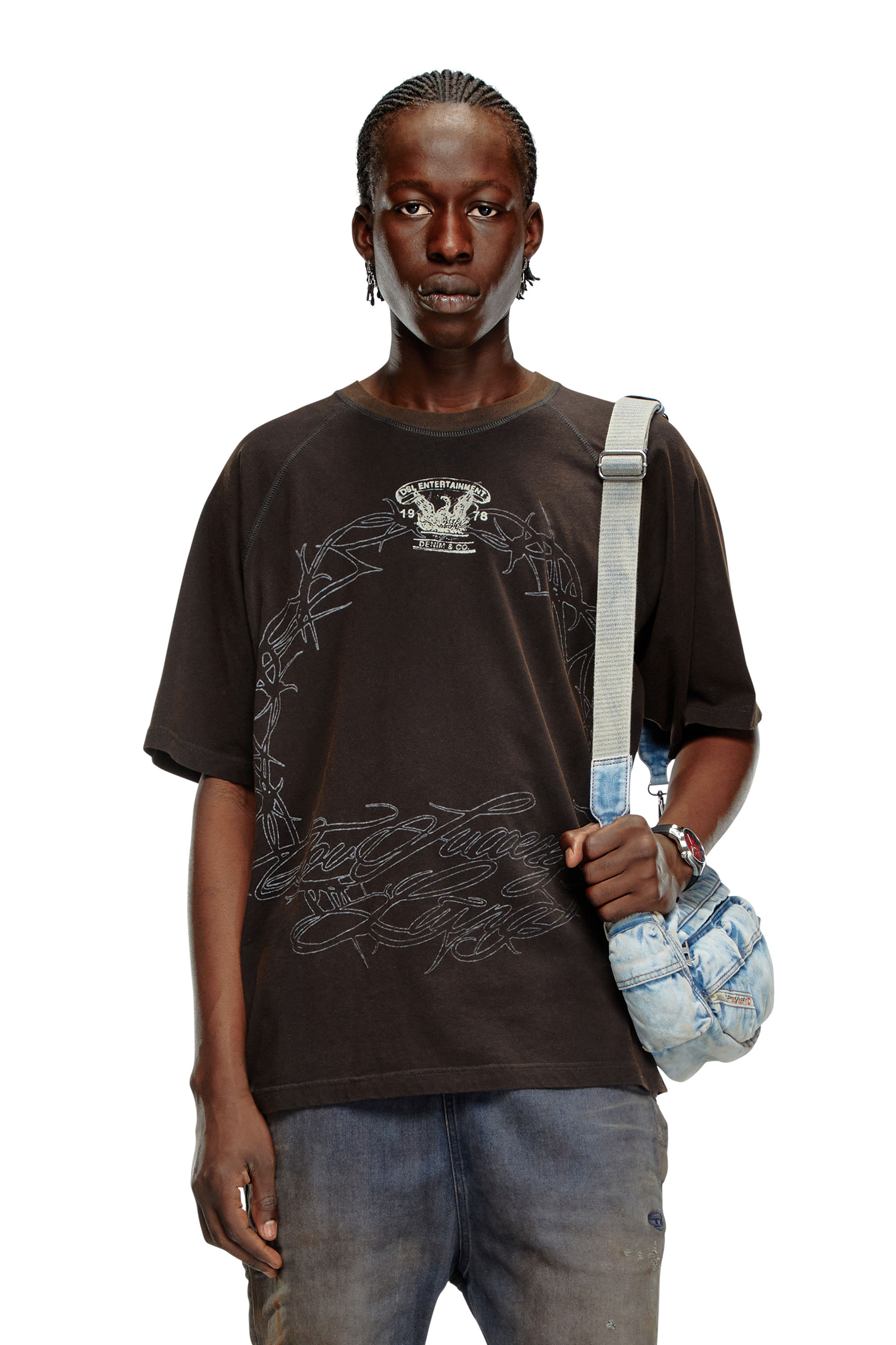 Diesel - T-ROXT-Q1, Male's T-shirt with inside-out print in ブラック - 1