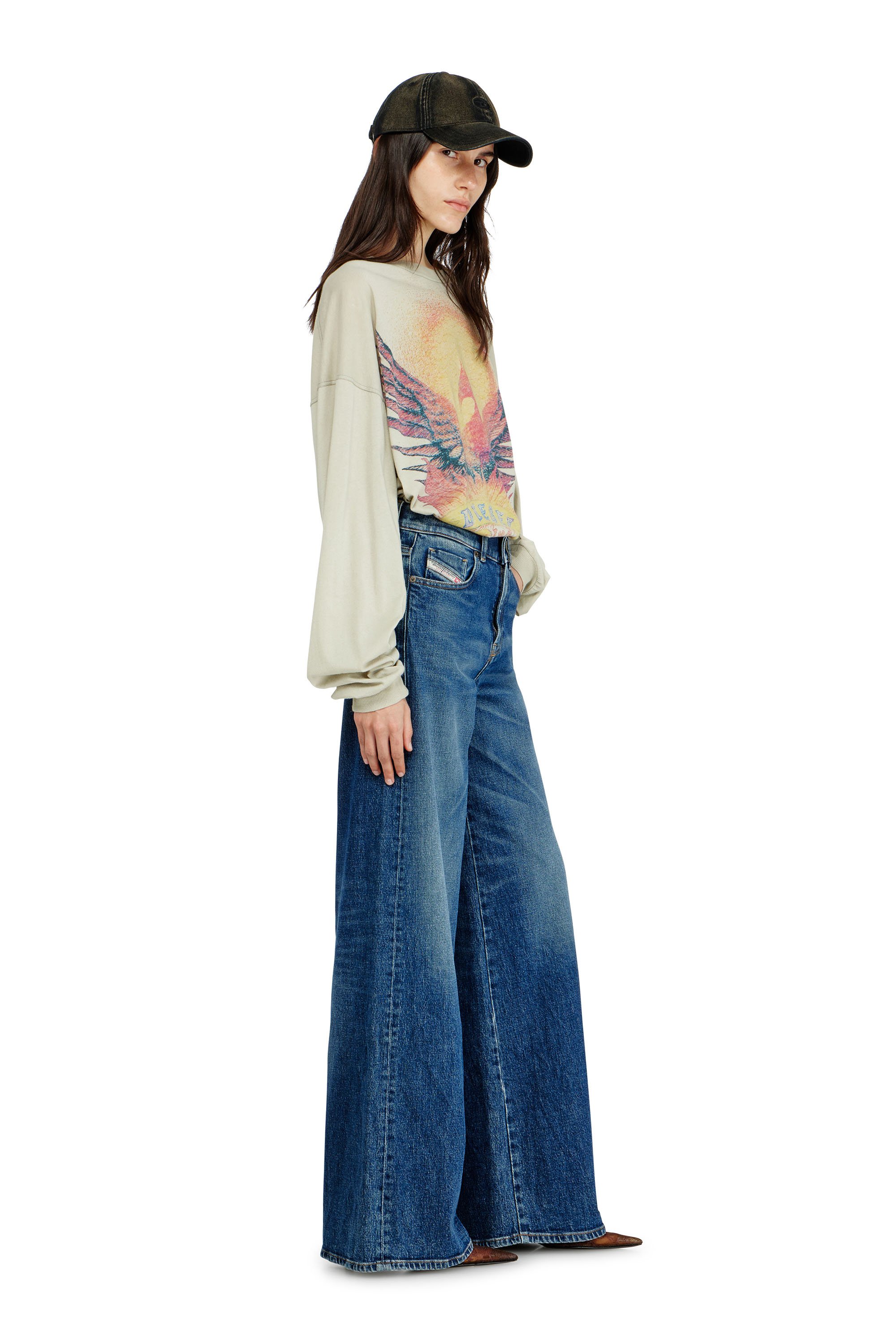 Diesel - Female's Flare Jeans 1978 D-Akemi 09L21, ミディアムブルー - 2