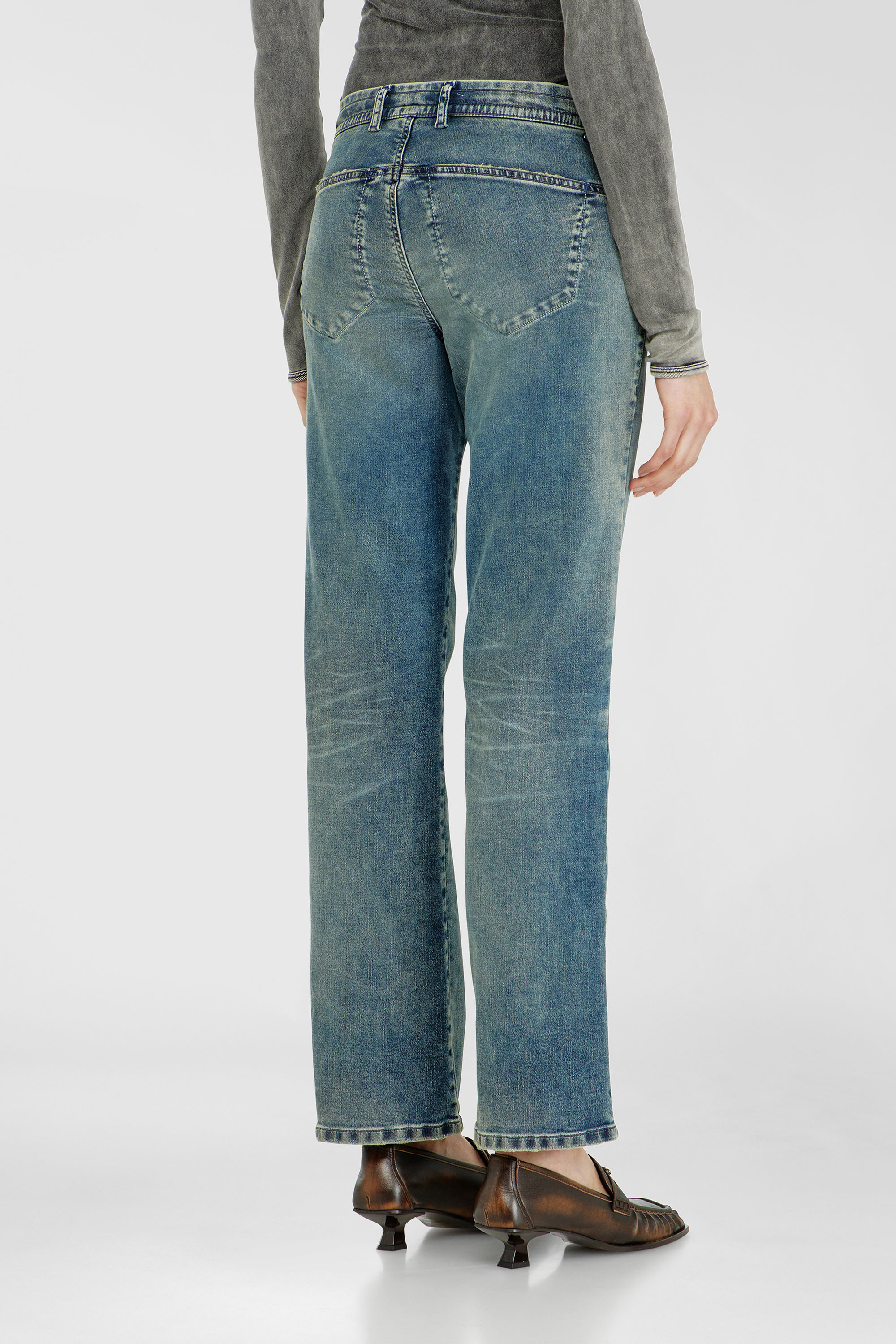 Diesel - Female's Regular 2071 D-Meel Joggjeans&reg; 068WZ, ミディアムブルー - 3
