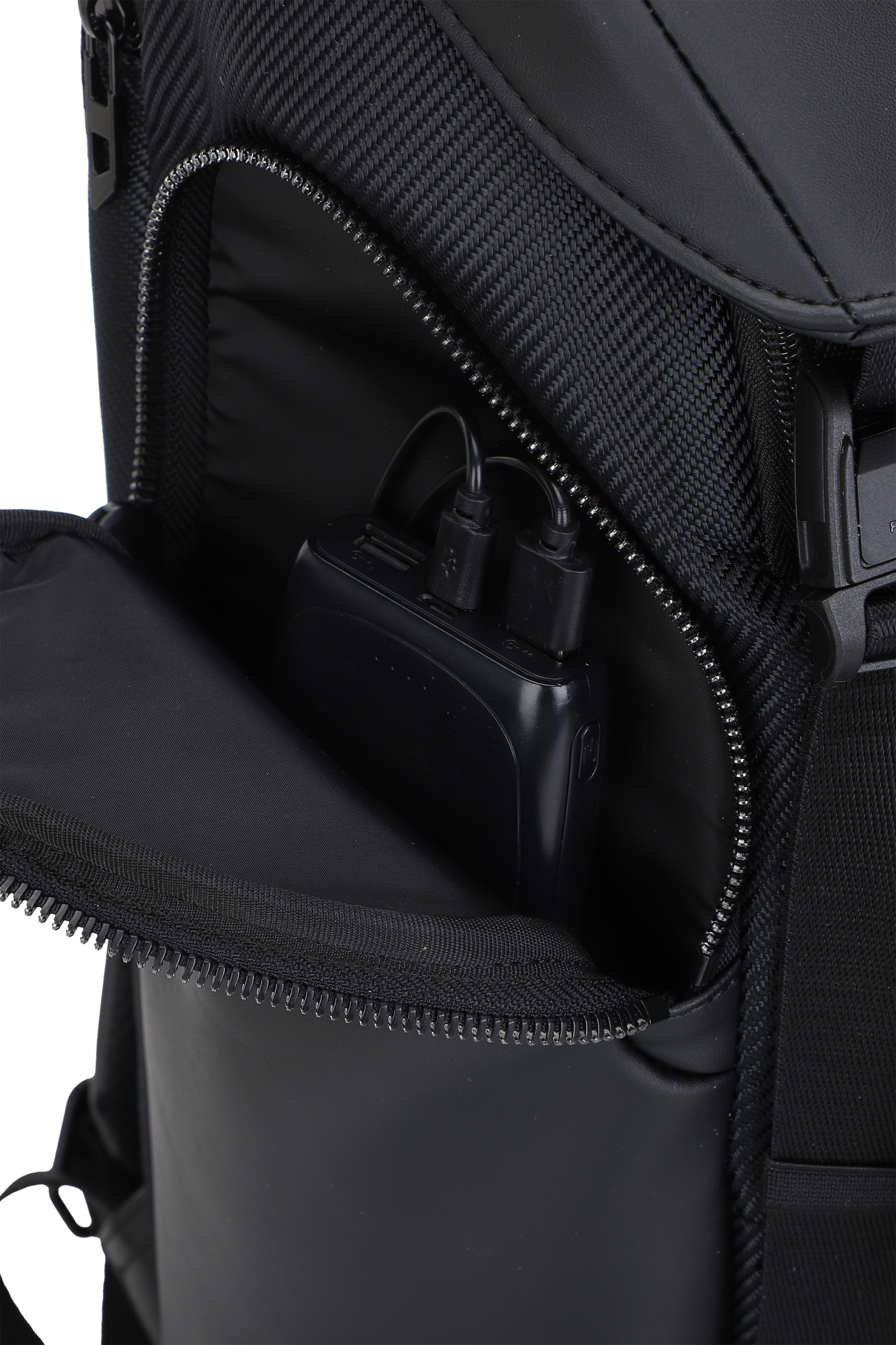 DIESEL CARBON FIBER BACKPACK-BLACK DSB0 Functional business