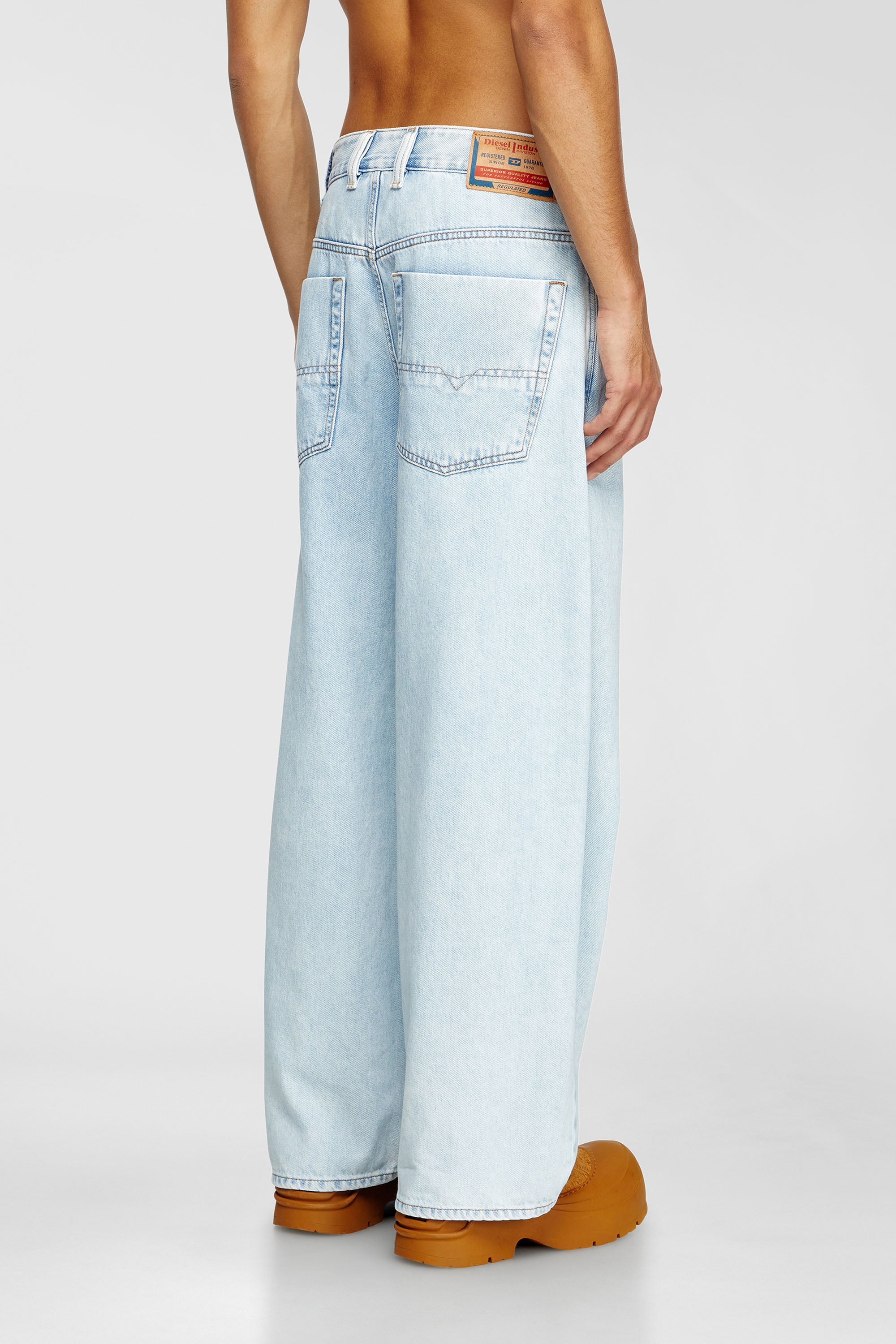 Diesel - Unisex's Relaxed Jeans 1997 D-Enim-M 09M74, ライトブルー - 3